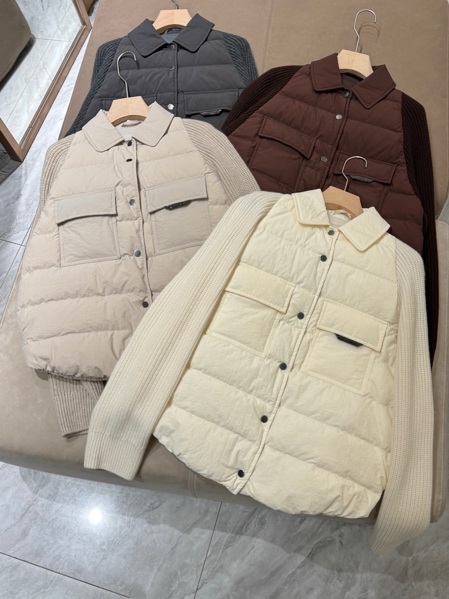 2025 New Women's Goose Down Puffer Jacket with Knitted Sleeves 2 i1754304367380 9969 0 0
