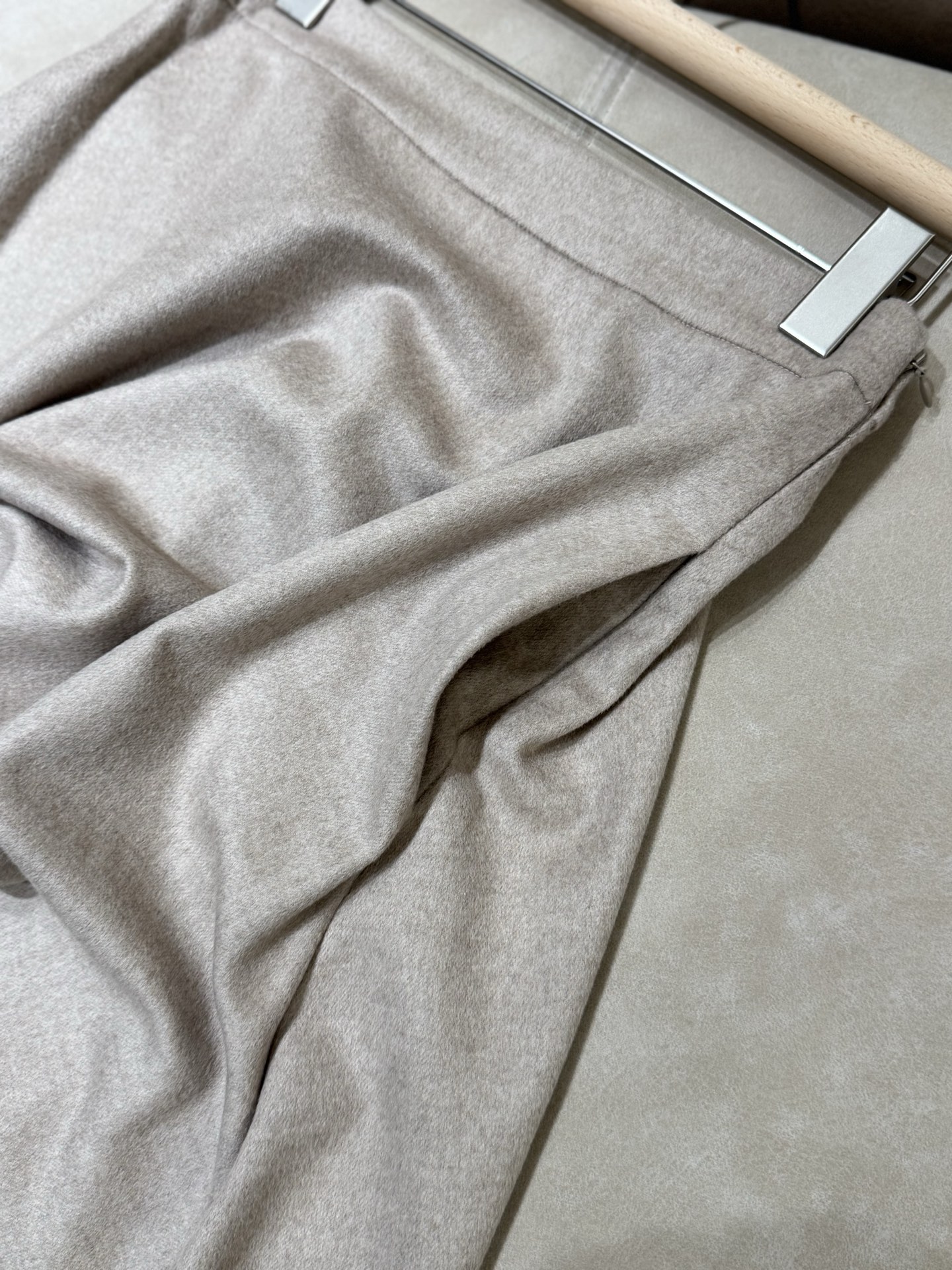 Elegant Wool Blend A-Line Midi Skirt - Versatile Style for 2024 5 i1754364559913 3108 0 3