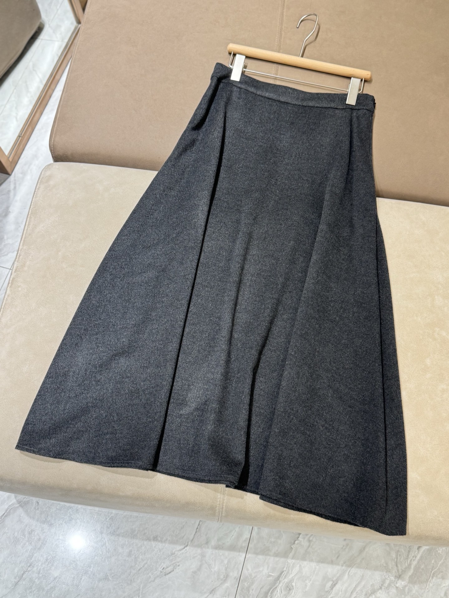 Elegant Wool Blend A-Line Midi Skirt - Versatile Style for 2024 9 i1754364559913 5145 0 5
