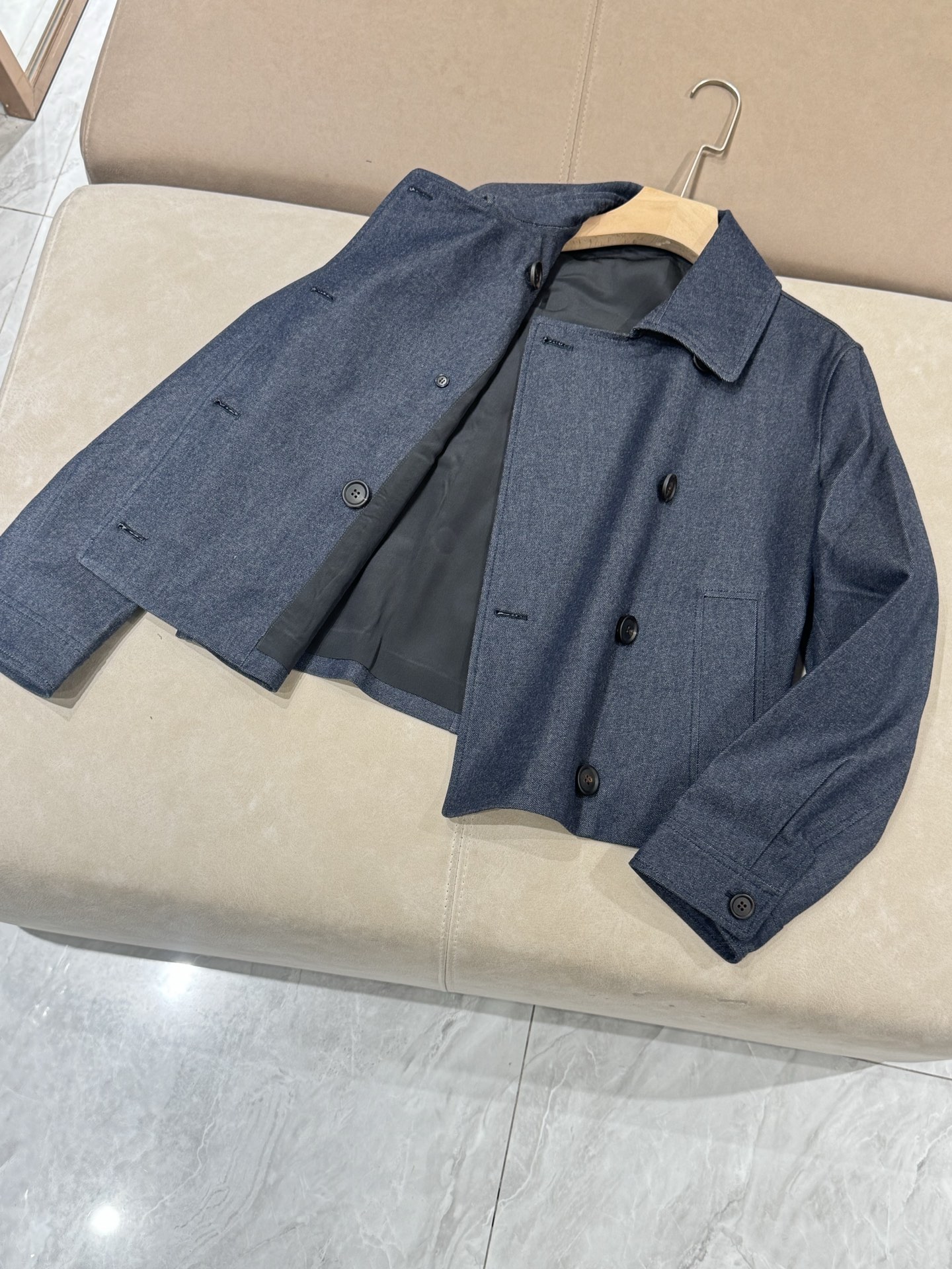 Stylish Denim Blue Cropped Jacket - Modern Women's Fashion 5 i1756367146995 9692 0 3