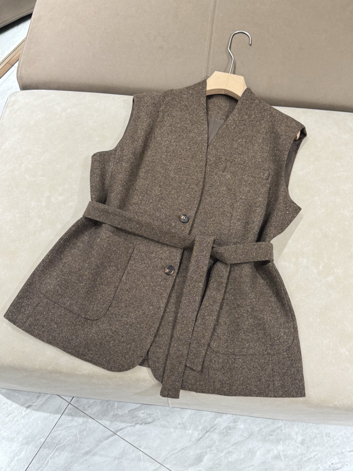 Élégant Gilet en Laine Marron avec Ceinture - Collection Automne-Hiver