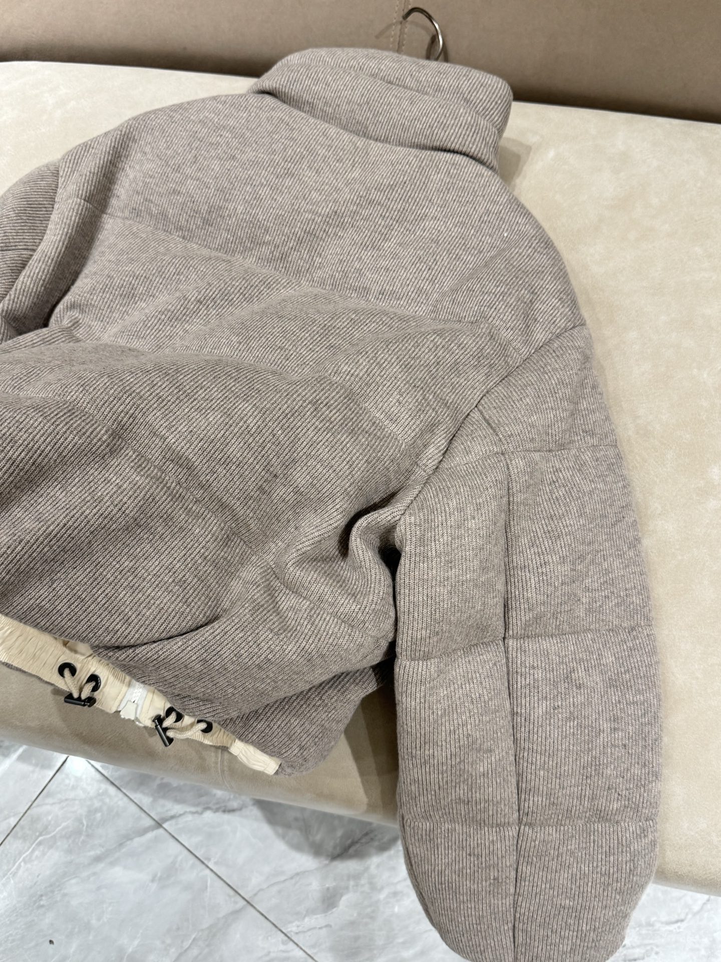 High Quality Knitted Fabric Goose Down Short Coat - Available in Two Colors 7 i1756694589928 7165 0 5