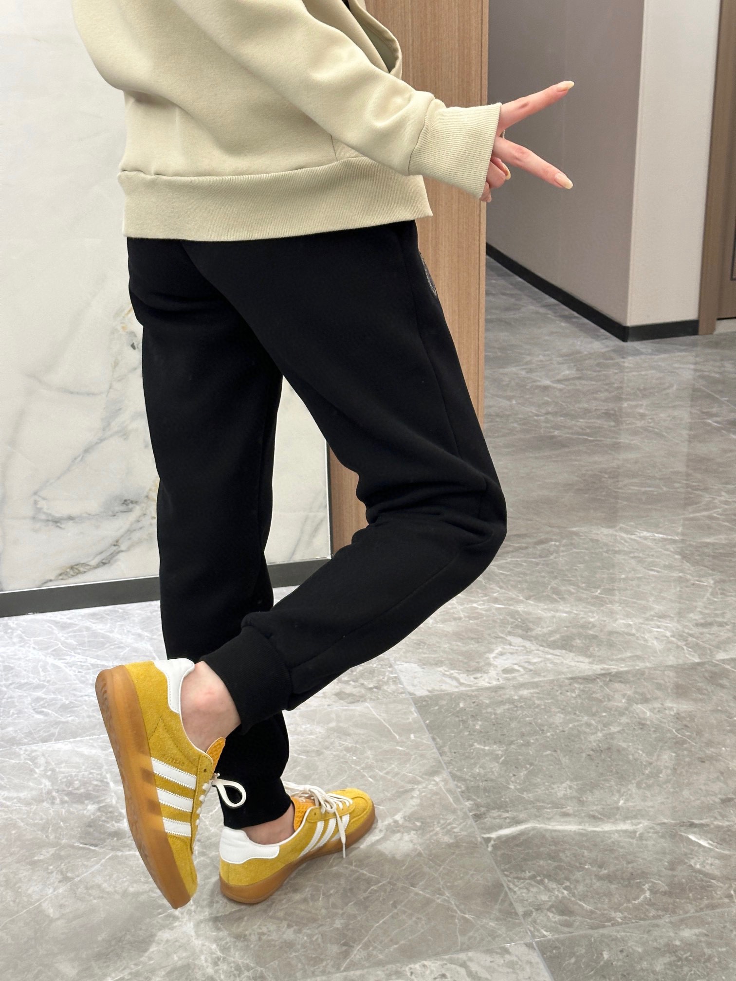 MiniCost Clothes 9
