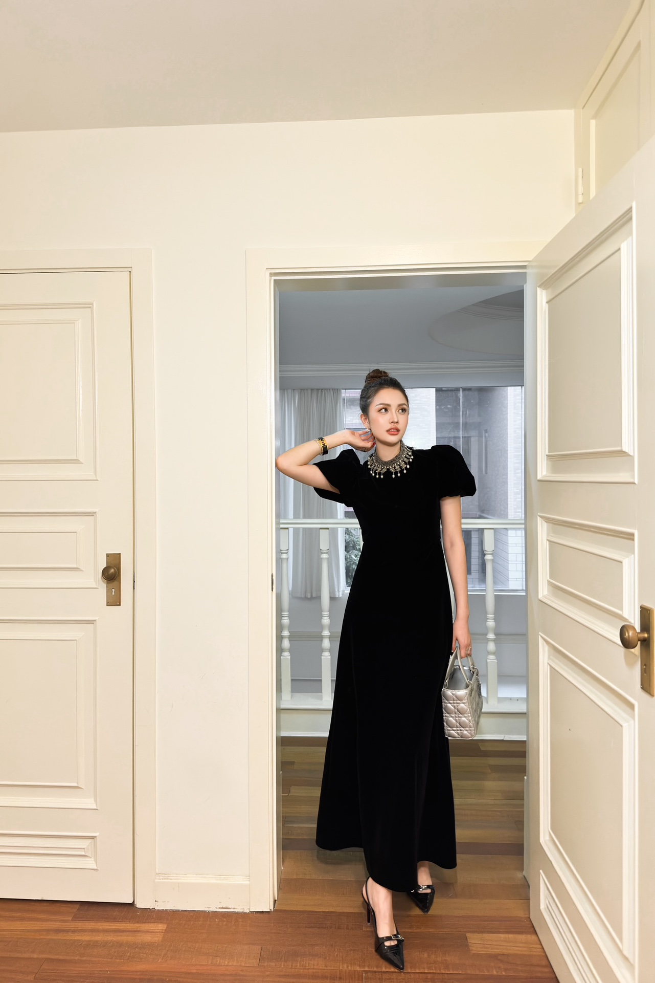 Louis Vuitton Haute Couture Haute Couture Ready-to-Wear Clothing Dress 2