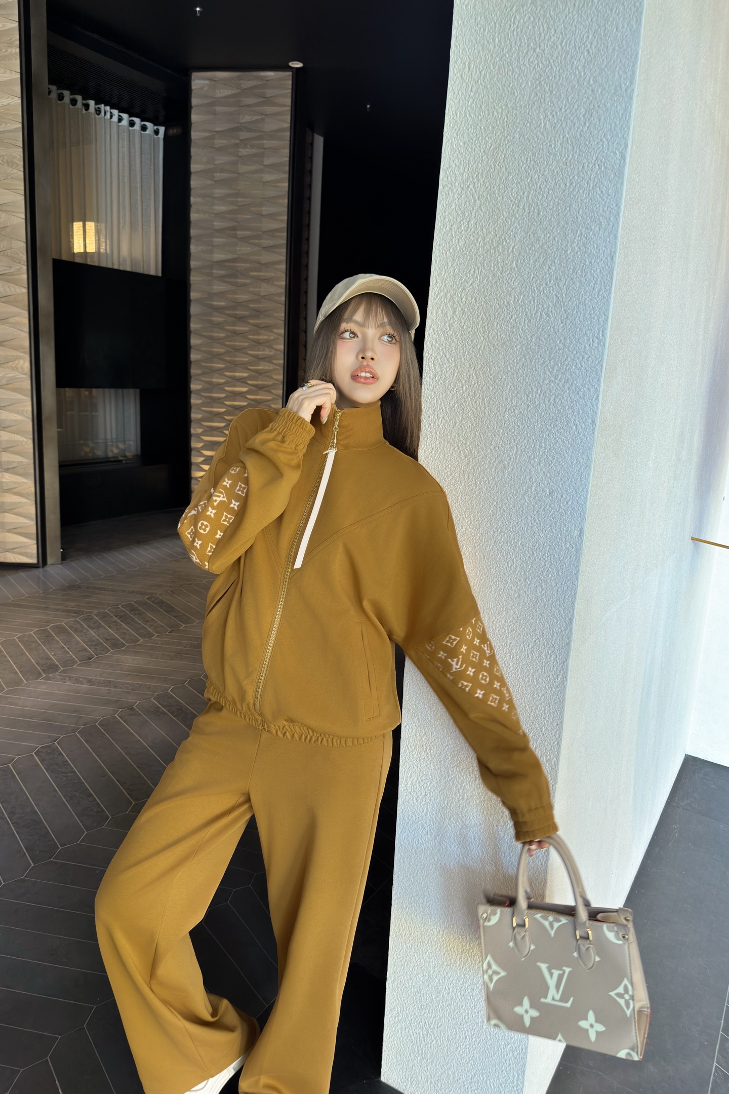 NO:330547,upper body picture, alexander wang19860909上身图,,alexander wang,Women's clothing