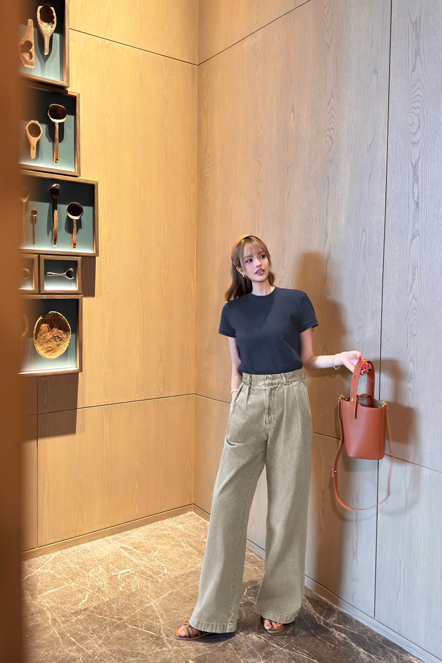 Women's High Waist Wide Leg Jeans with Pocket - Casual Loose Fit Denim Pants 3 i1746897705130 2054 0 2