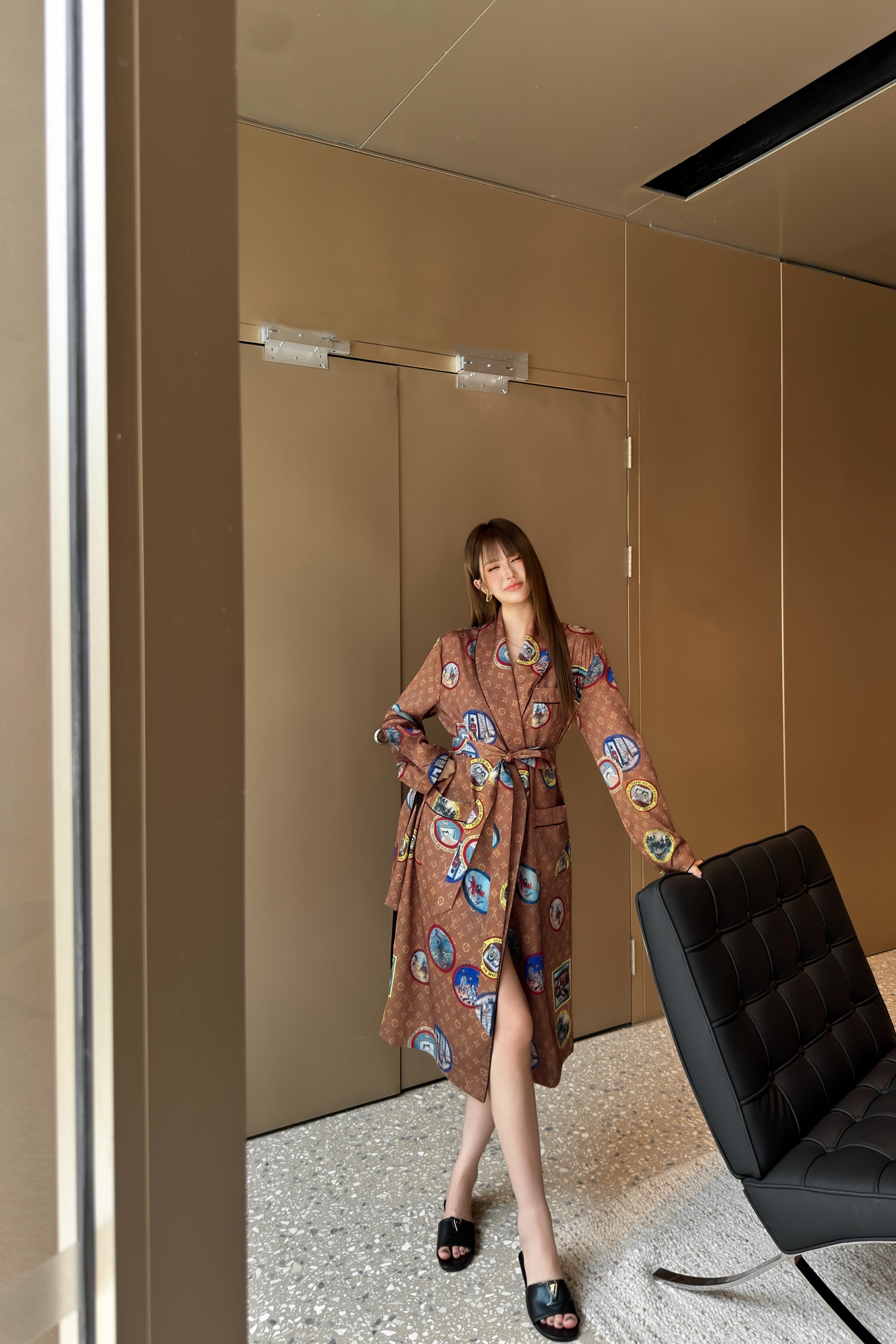 NO:499305,Model number D25091238 LOUIS*Dujia LV new style, circle pattern, presbyterian letter printing, twill satin, no button-down placket lapel, waisted home clothes, long-sleeved nightgown!  (M size shoulder width 46, bust 114, sleeve length 59, skirt length 104) hair, louis vuitton, louis vuitton, louis vuitton, louis vuitton, skirts, silk fabric, alexander wang19860909款号D25091238 LOUIS*驴家LV新款 圆圈图案老花字母印花斜纹绸缎面无扣门襟翻领束腰家居服长袖睡裙！（M码肩宽46,胸围114,袖长59,裙长104）发,,louis vuitton,louis vuitton,louis vuitton,louis vuitton,skirts,silk fabric,alexander wang,Women's clothing