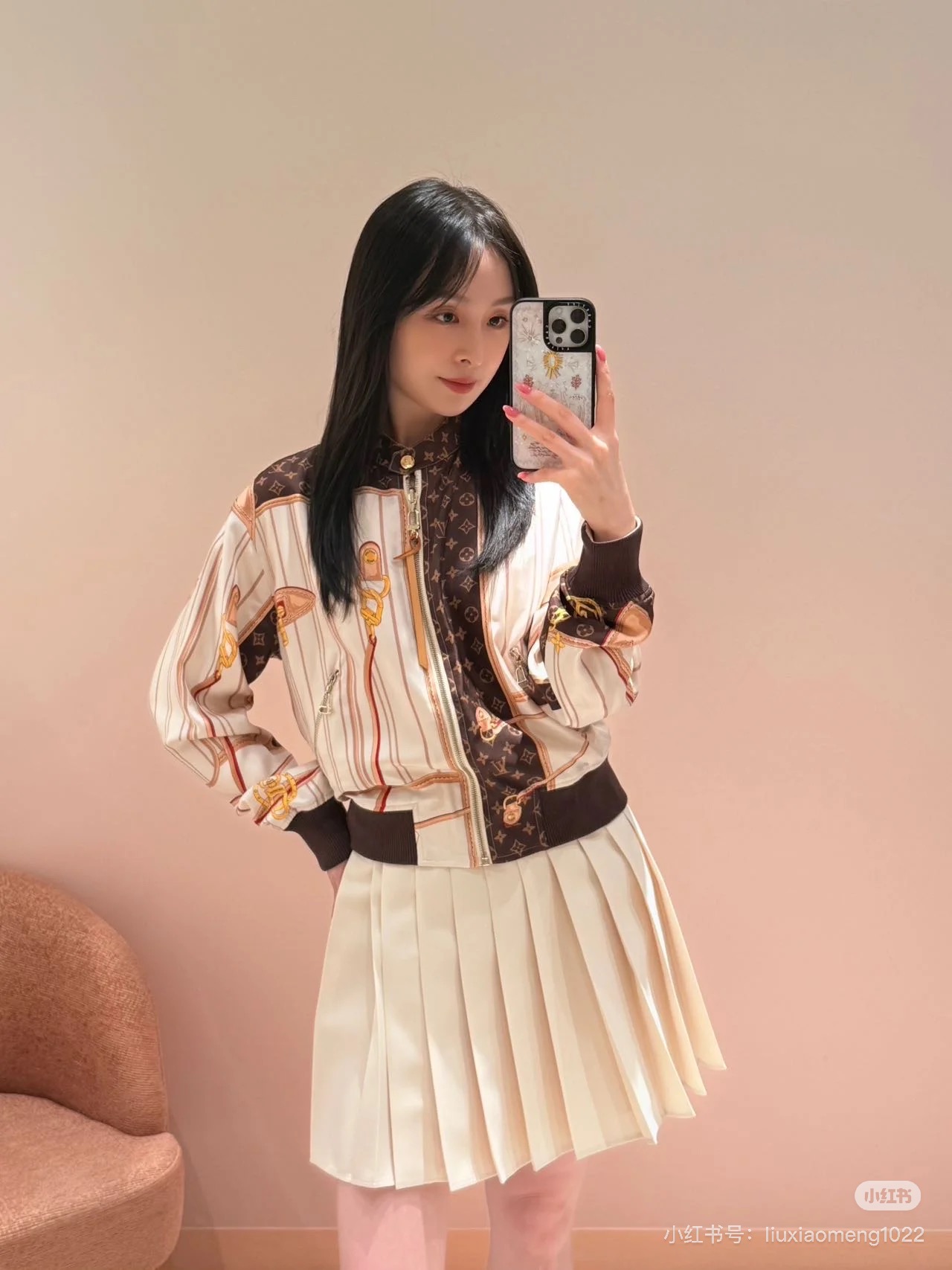 Louis Vuitton Reversible Zip-Up Jacket: Two Styles in One, Autumn Collection 3 i1757263526417 6821 0 2