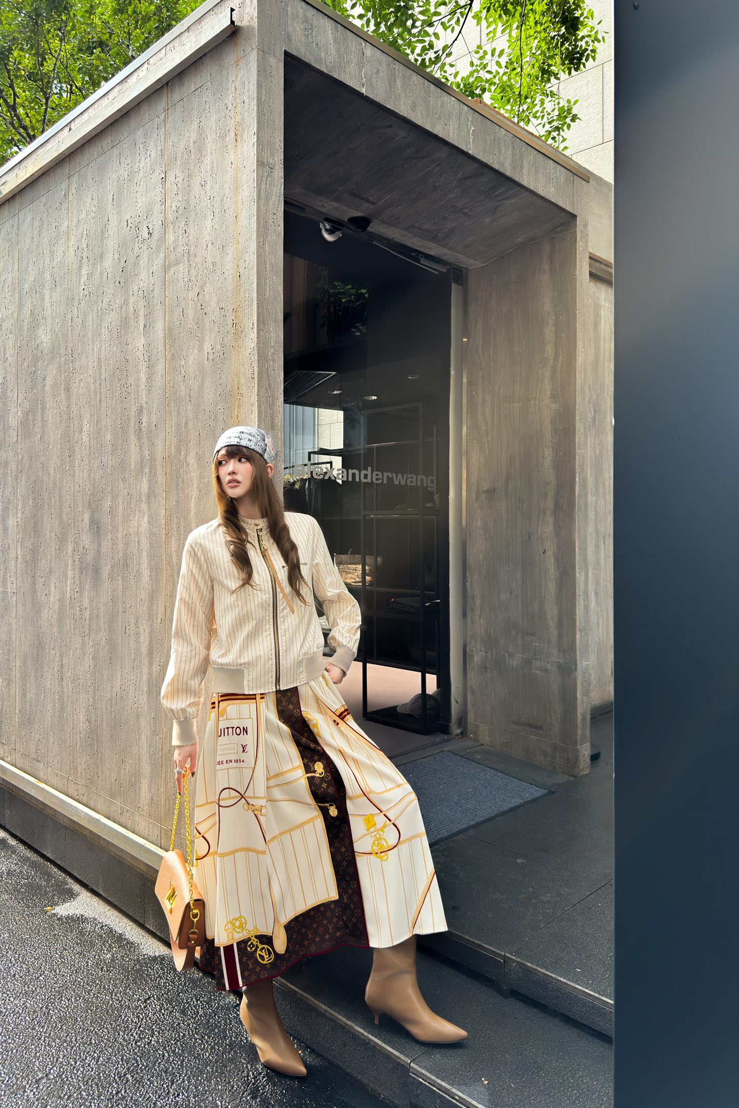 Louis Vuitton Reversible Zip-Up Jacket & Pleated Skirt Set, Autumn Collection 5 i1757263682317 1877 0 4