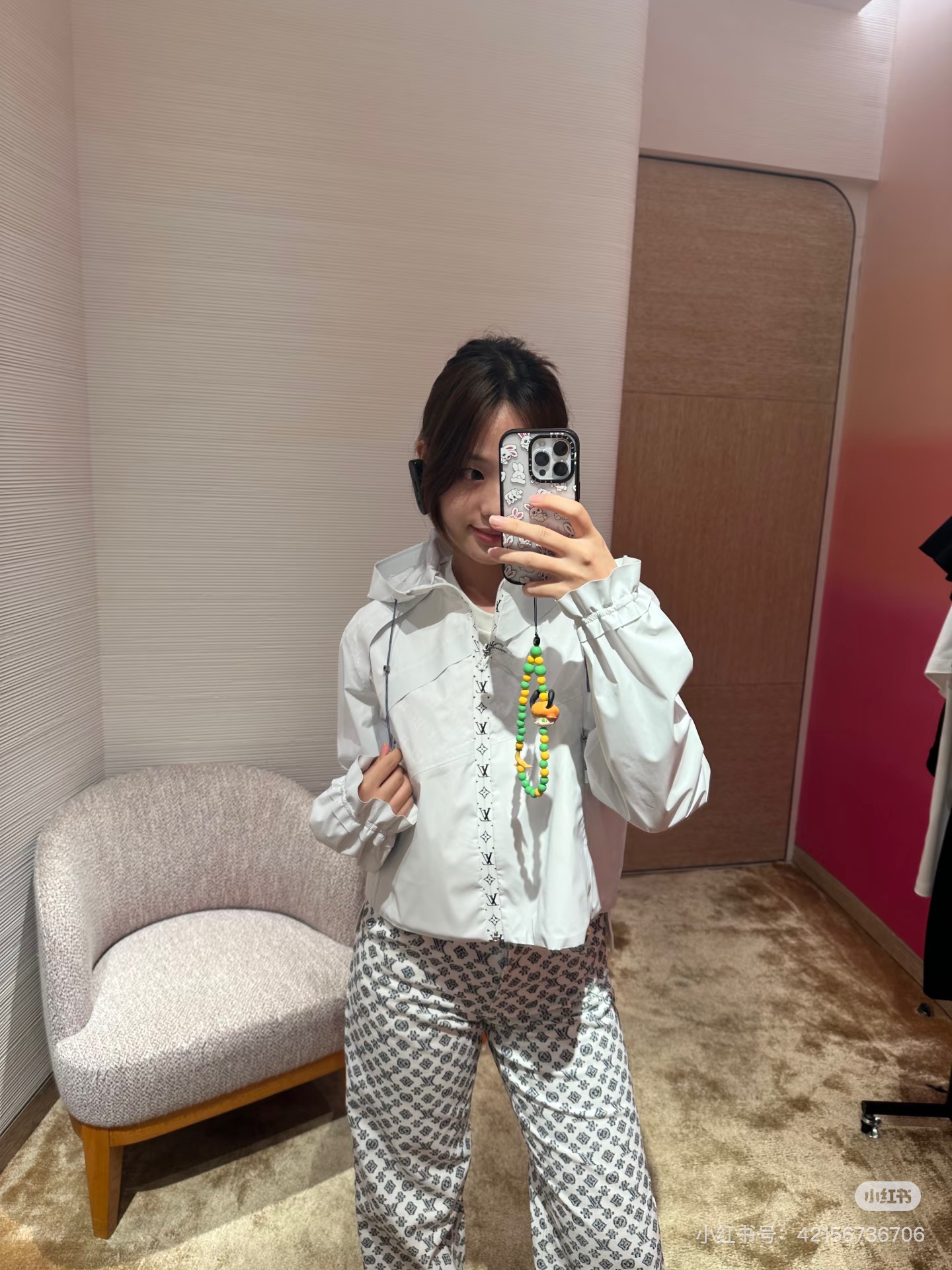 Louis Vuitton Women's White Hooded Jacket with Monogram Detail 5 i1757519528141 5279 0 4