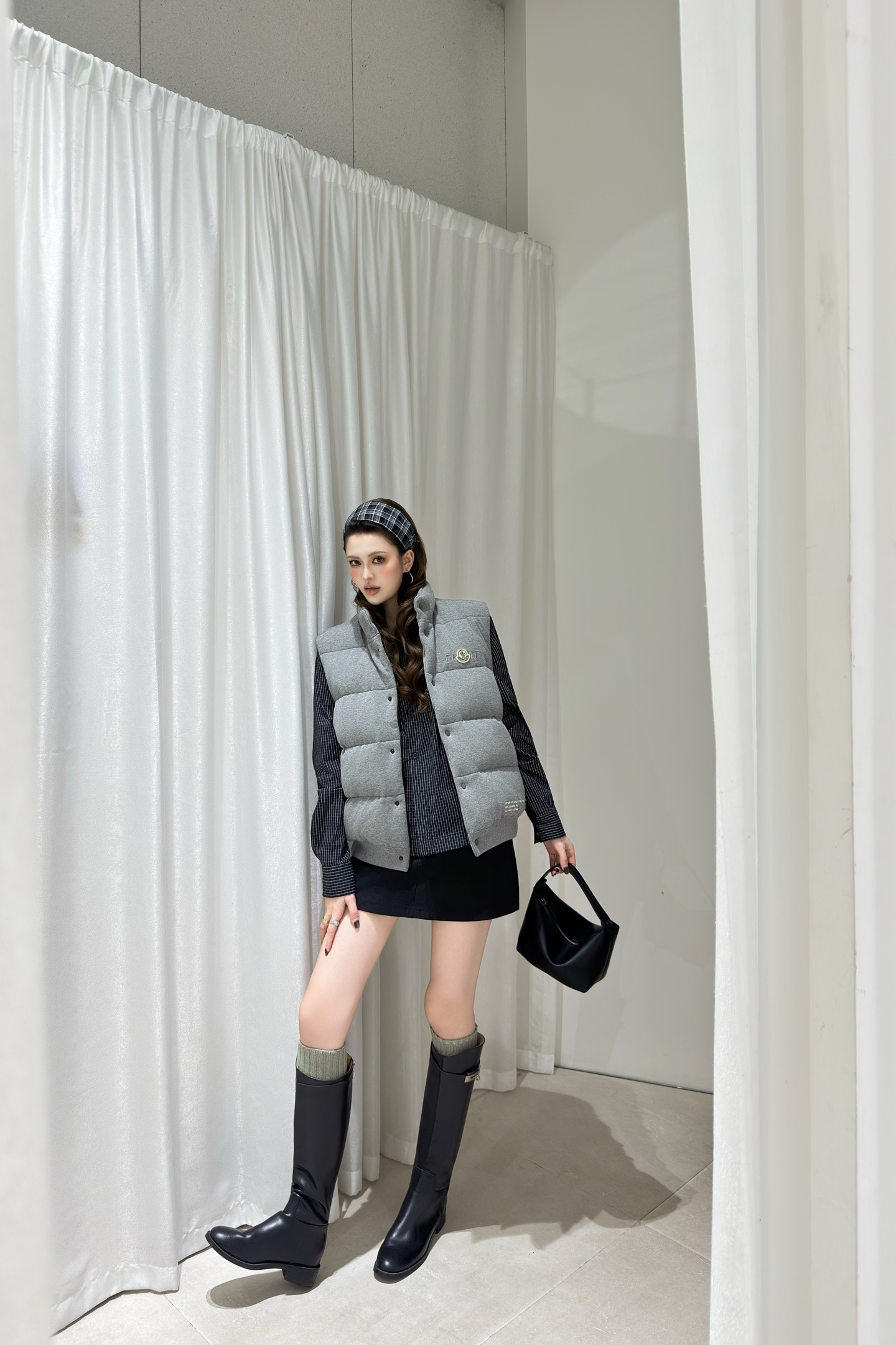 Moncler 2025FW Wool Down Vest for Women and Men - Warm and Stylish 3 i1757561416270 6140 0 2