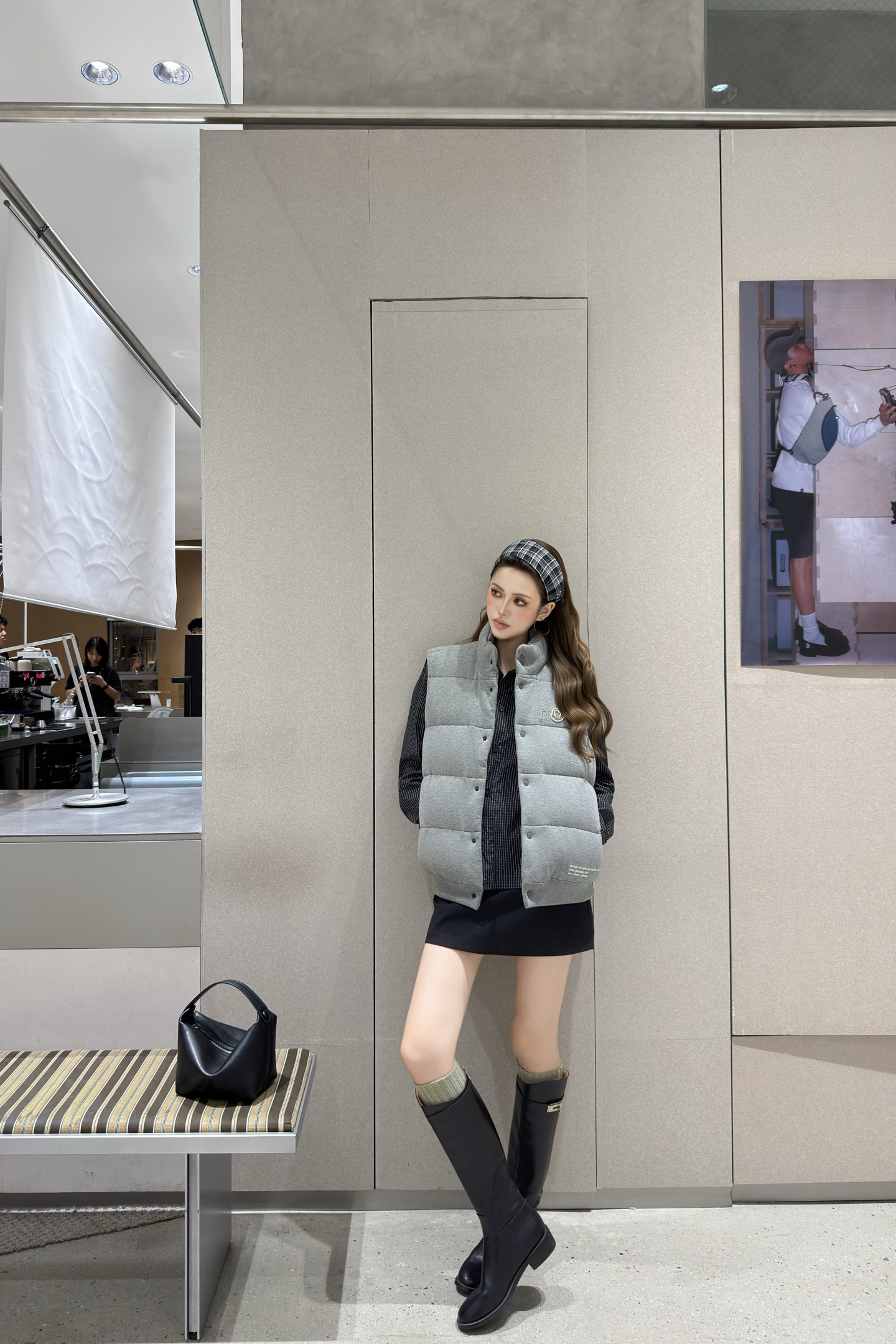 Moncler 2025FW Wool Down Vest for Women and Men - Warm and Stylish 4 i1757561416299 6354 0 3