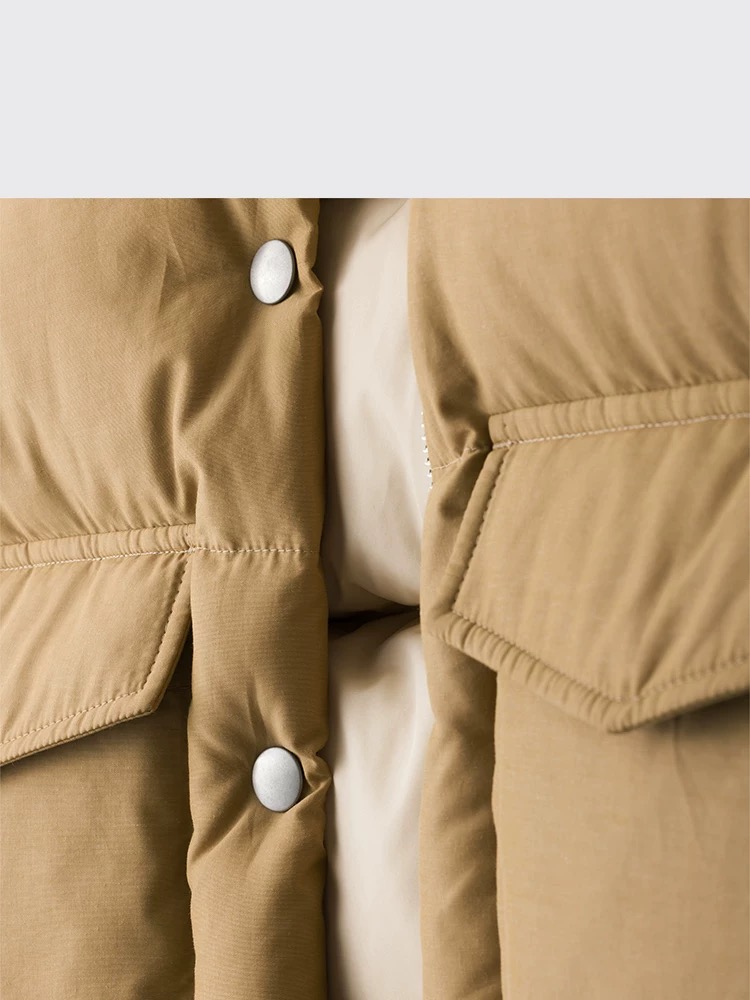 Prada 2025FW New Puffer Jacket: Ultimate Warmth & Classic Logo Accent 5 i1758119950197 1541 0 4