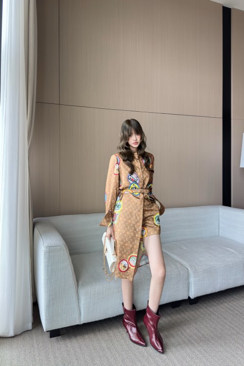 Louis Vuitton Cat-Themed Stamp Print Shirt Dress with Belt 1 Louis Vuitton Cat-Themed Stamp Print Shirt Dress with Belt