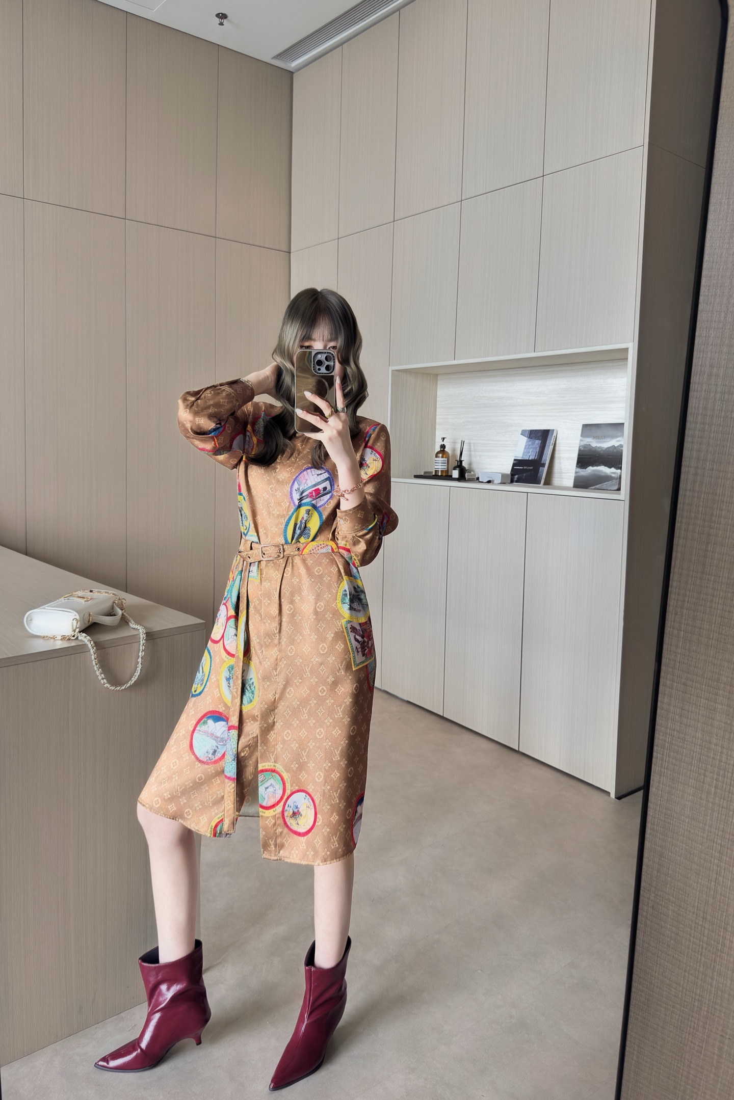 Louis Vuitton Cat Print Shirt Dress with Belt - Autumn/Winter Collection 4 i1758808916493 2549 0 3