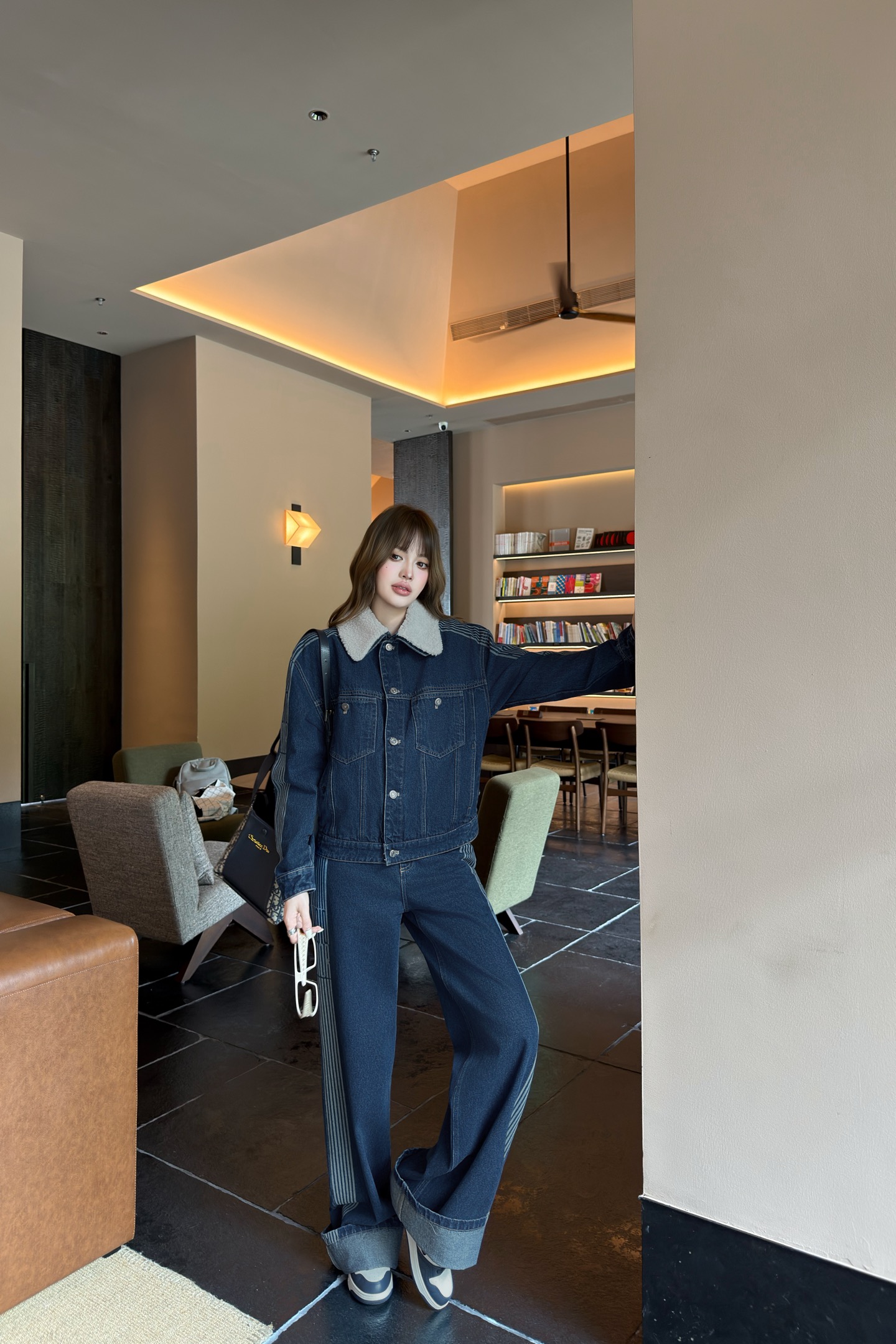 NO:569825,Upper body pictures batched separately,,alexander wang19860909上身图 分开批,,alexander wang,Women's clothing