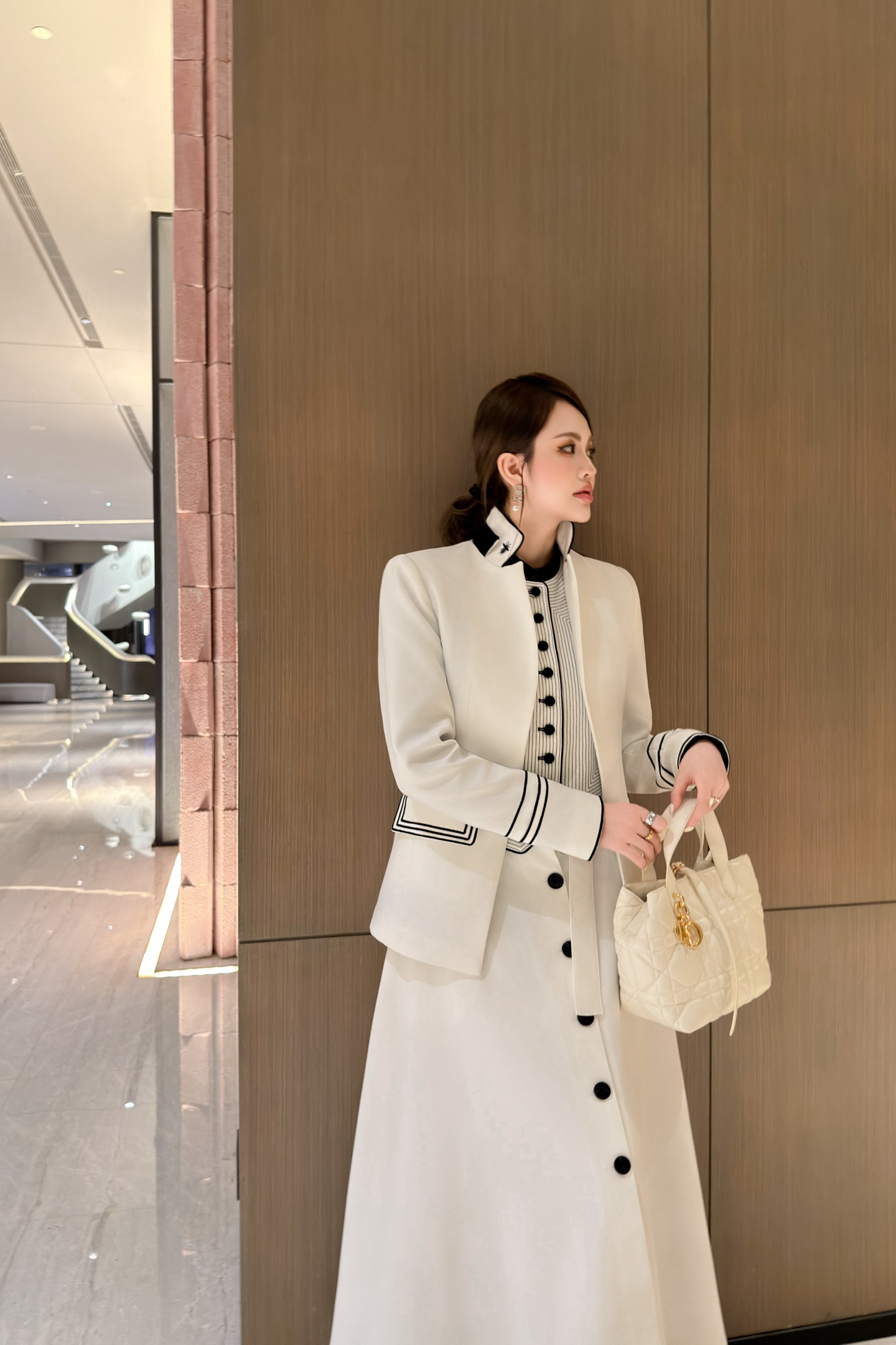 i1760633452407 2634 0 4