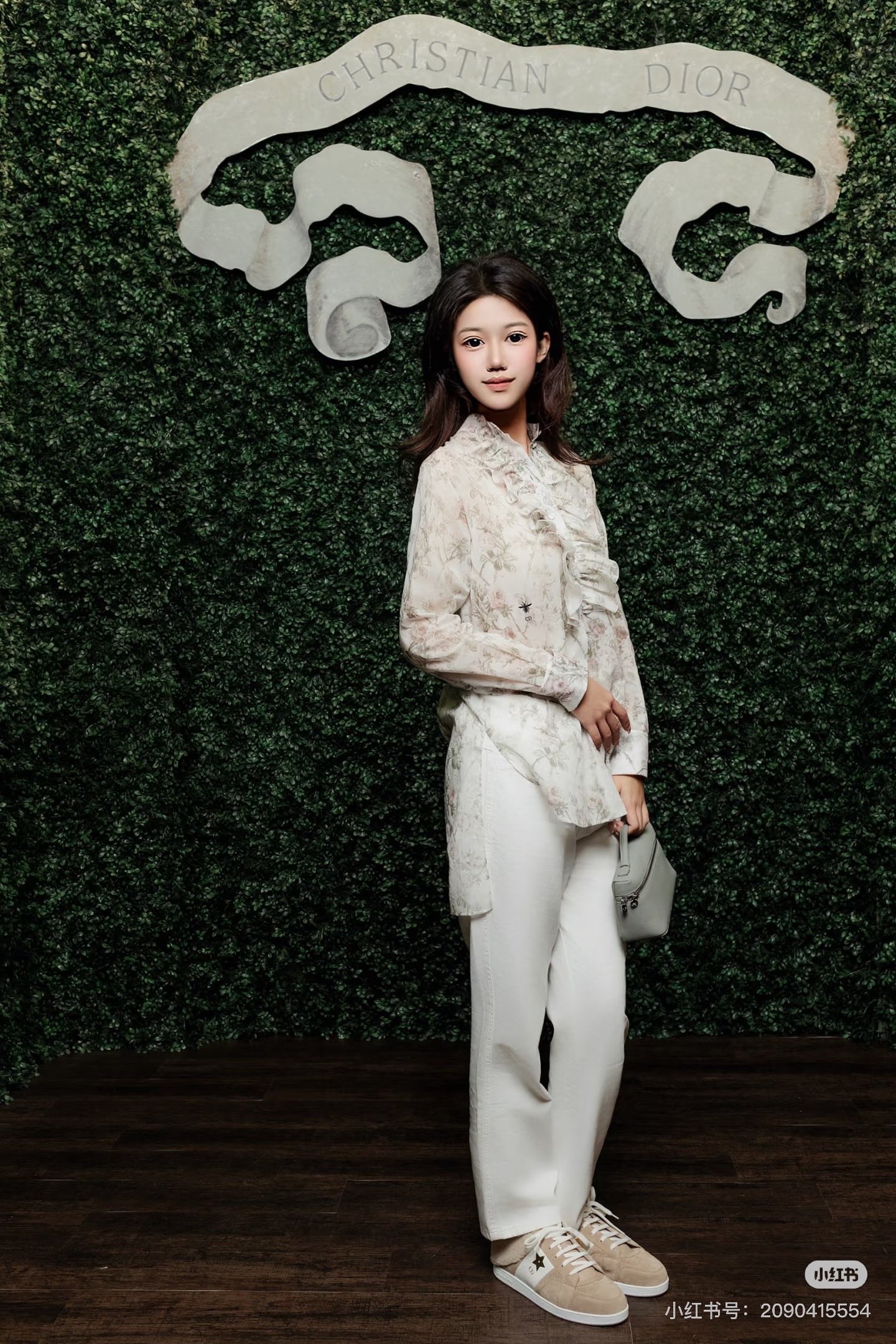 NO:623809,Style No. D25112758 Dio* new style D’s customized floral fashion classic CD little bee embroidery fungus lace splicing short front and long back loose and versatile long-sleeved cotton shirt!  (M size shoulder width 39, chest 104, sleeve length 64, dress length 70/83) hair,, dior, dior, alexander wang19860909款号D25112758 Dio*新款 D家定制碎花时尚经典CD小蜜蜂刺绣木耳花边拼接前短后长宽松百搭长袖棉衬衣！（M码肩宽39,胸围104,袖长64,衣长70/83）发,,dior,dior,alexander wang,Women's clothing