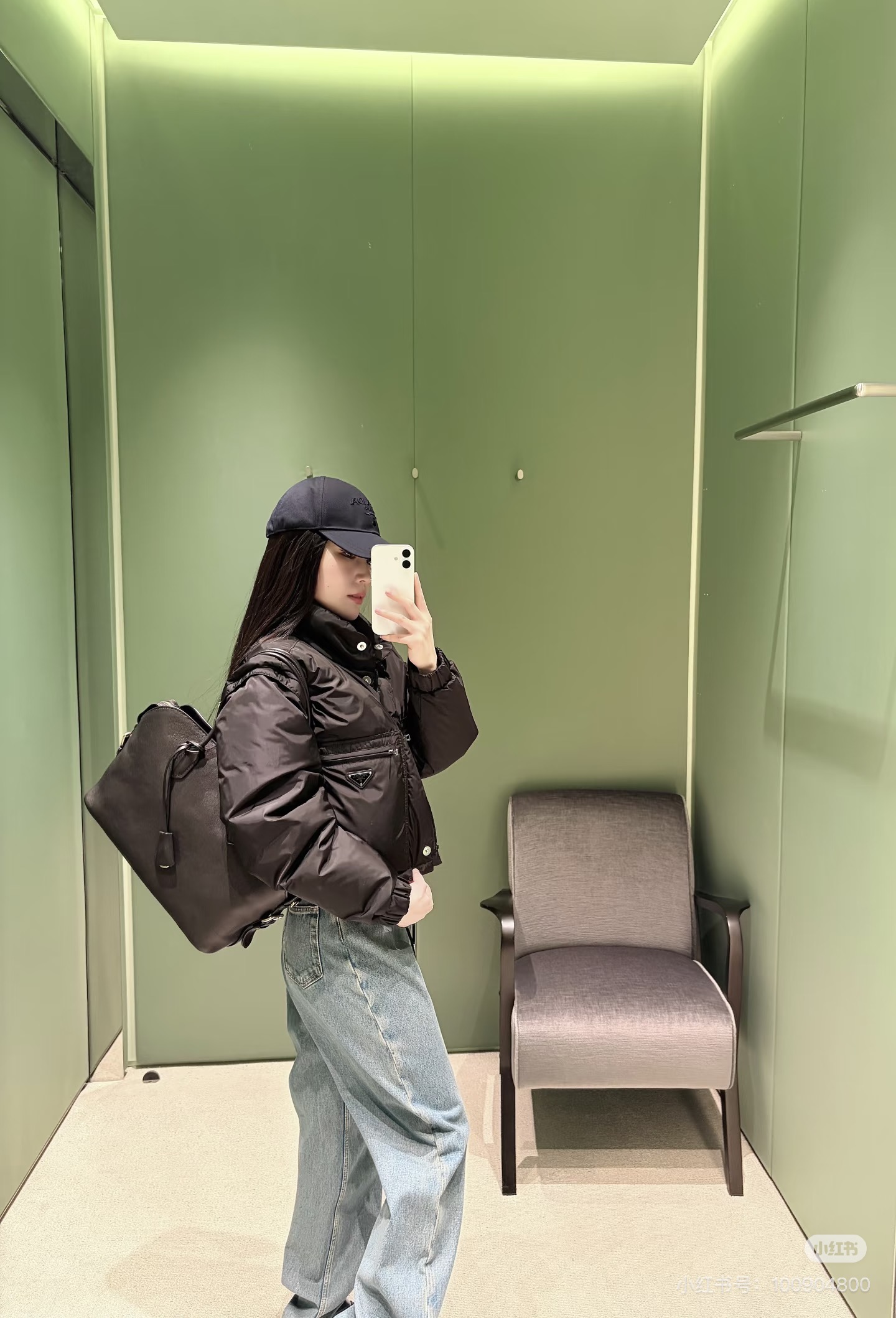 NO:687325,,,19860909,,,Women's clothing