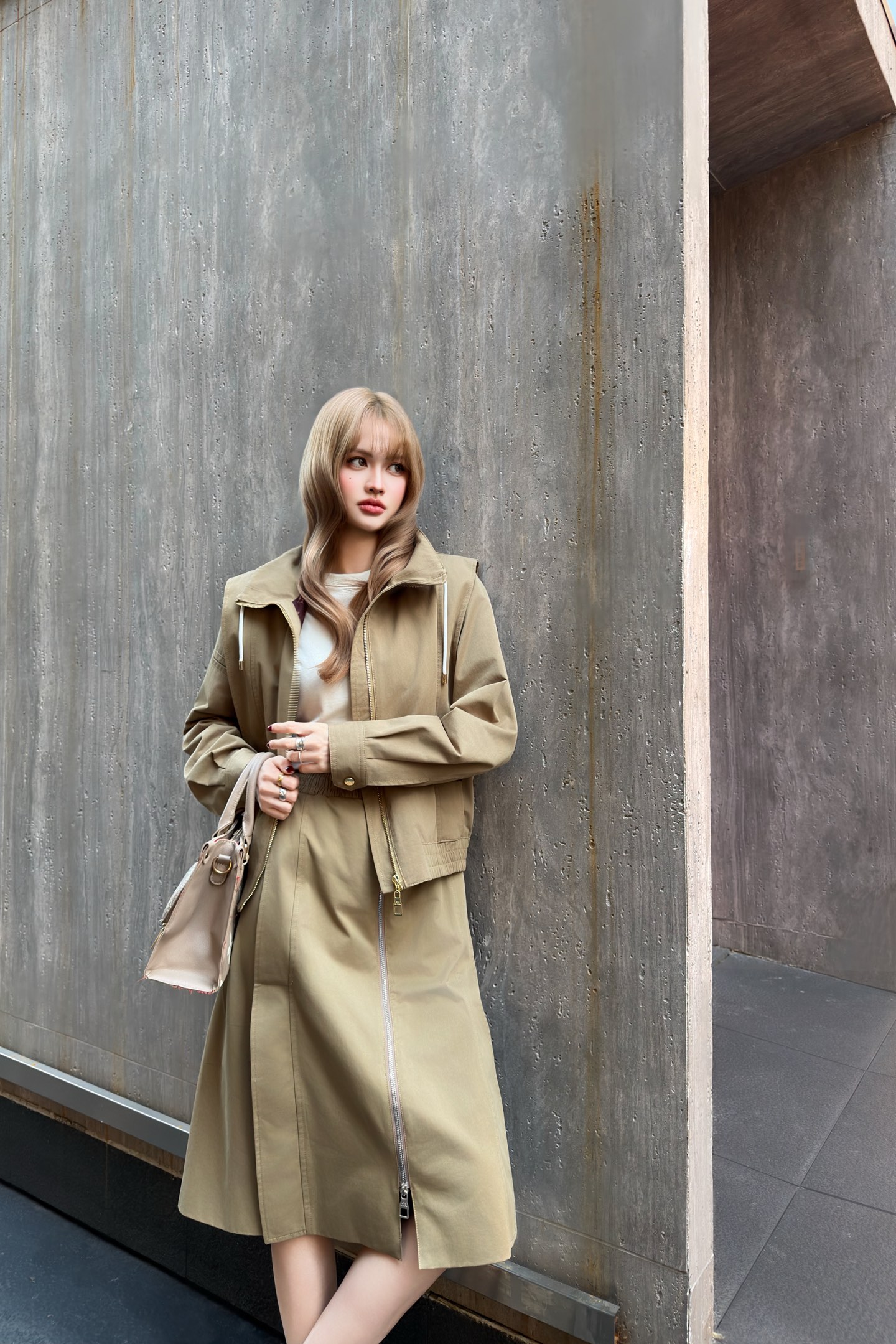 NO:713423,One set has,,19860909一套有,,,Women's clothing