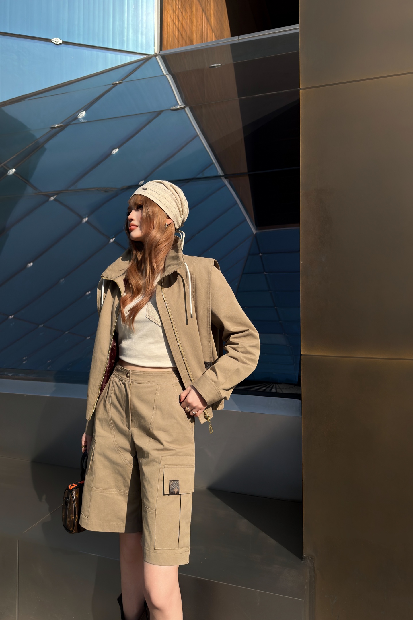 NO:713419,One set has,,19860909一套有,,,Women's clothing