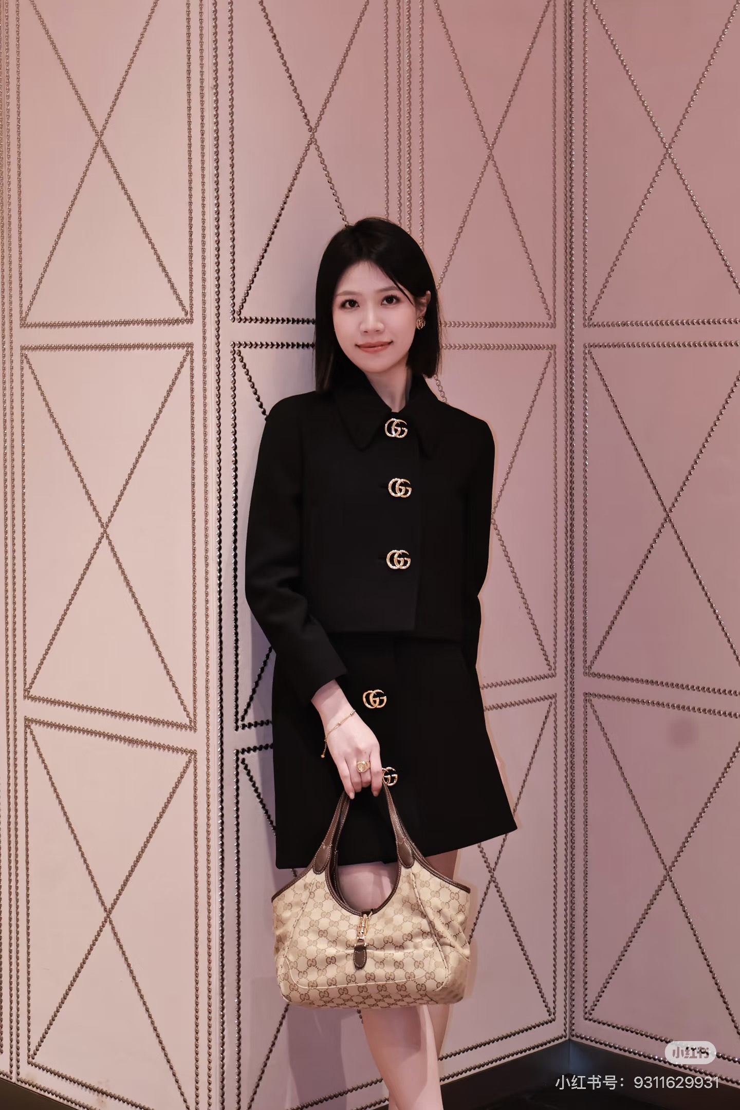 NO:716364,,,19860909,,,Women's clothing