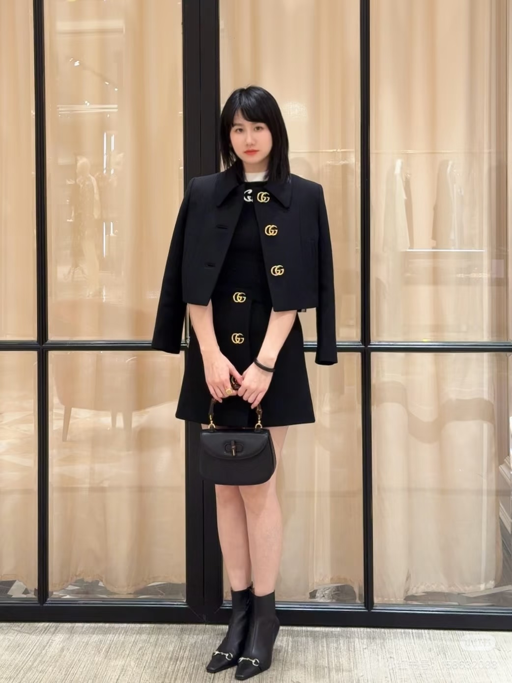 NO:716370,,,19860909,,,Women's clothing