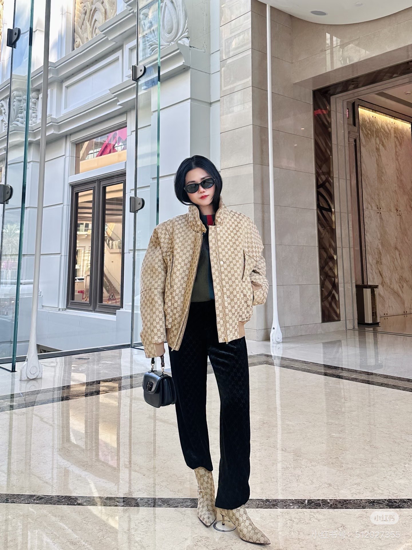 NO:717178,,,19860909,,,Women's clothing