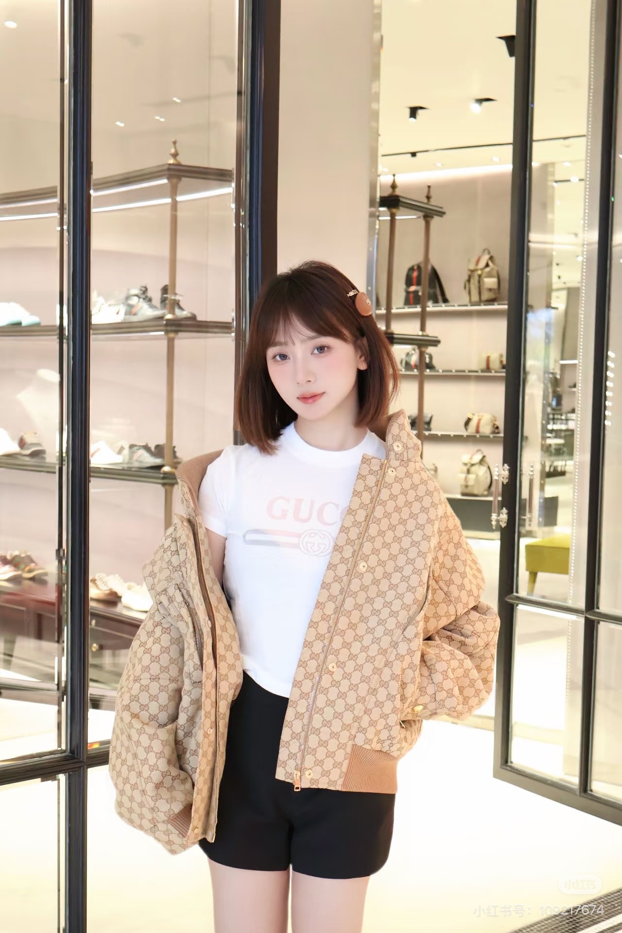 NO:717442,,,19860909,,,Women's clothing