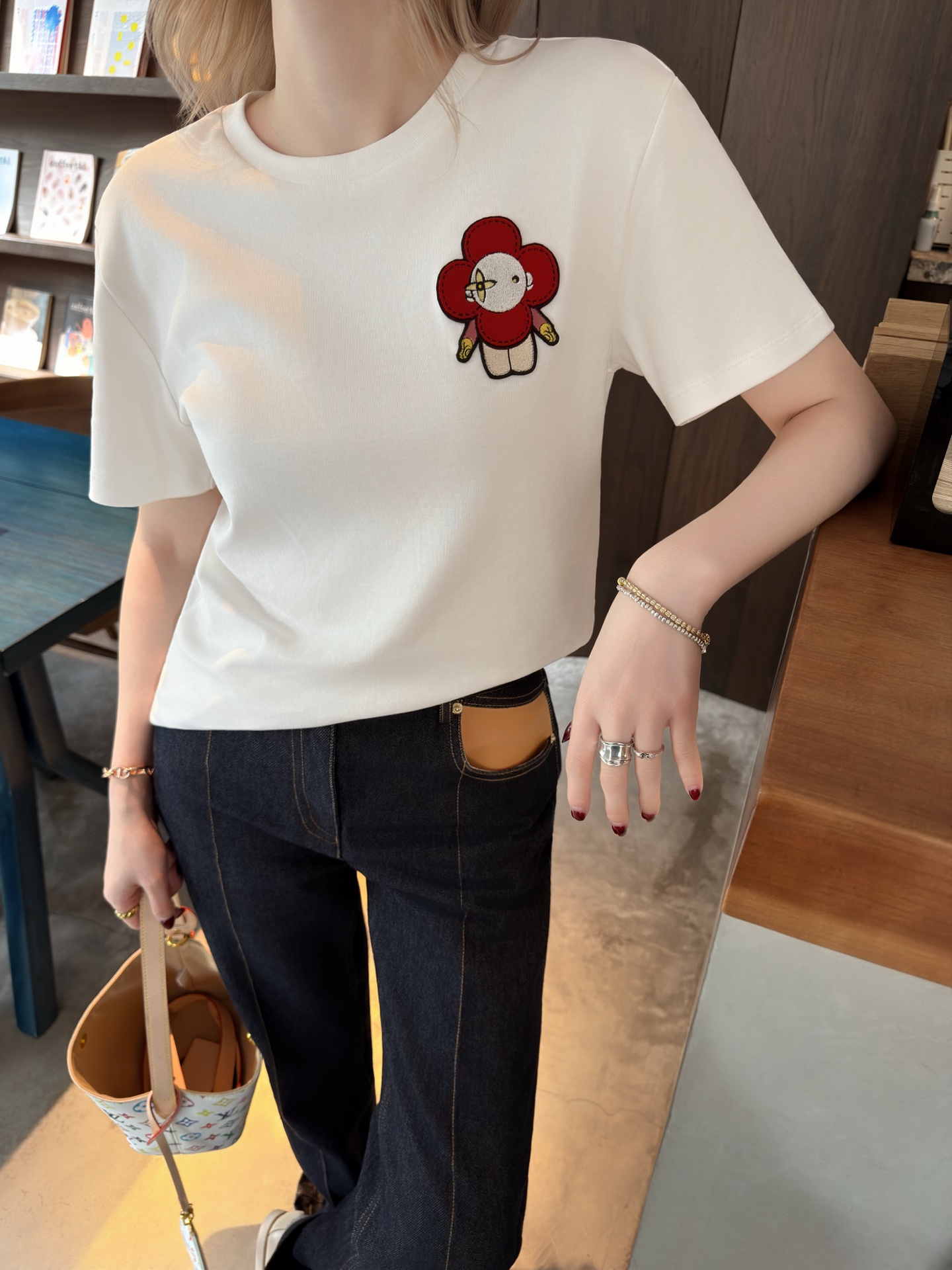 NO:731559,One set has,,19860909一套有,,,Women's clothing