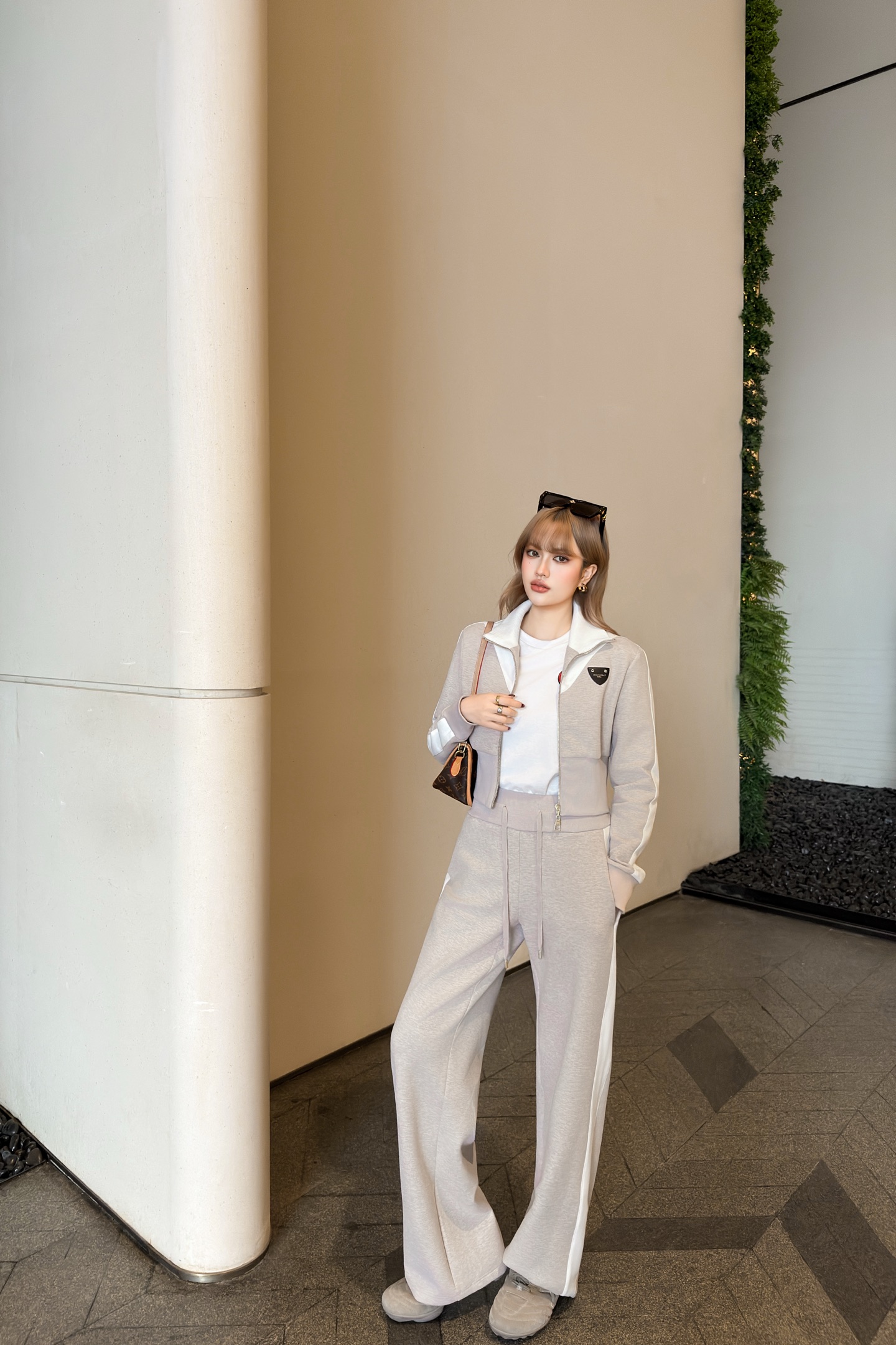 NO:738813,Upper body picture,,19860909上身图,,,Women's clothing