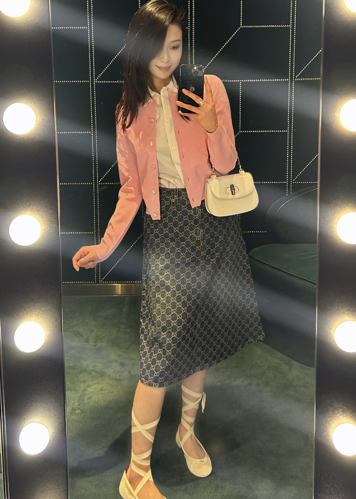 NO:753521,,,19860909,,,Women's clothing