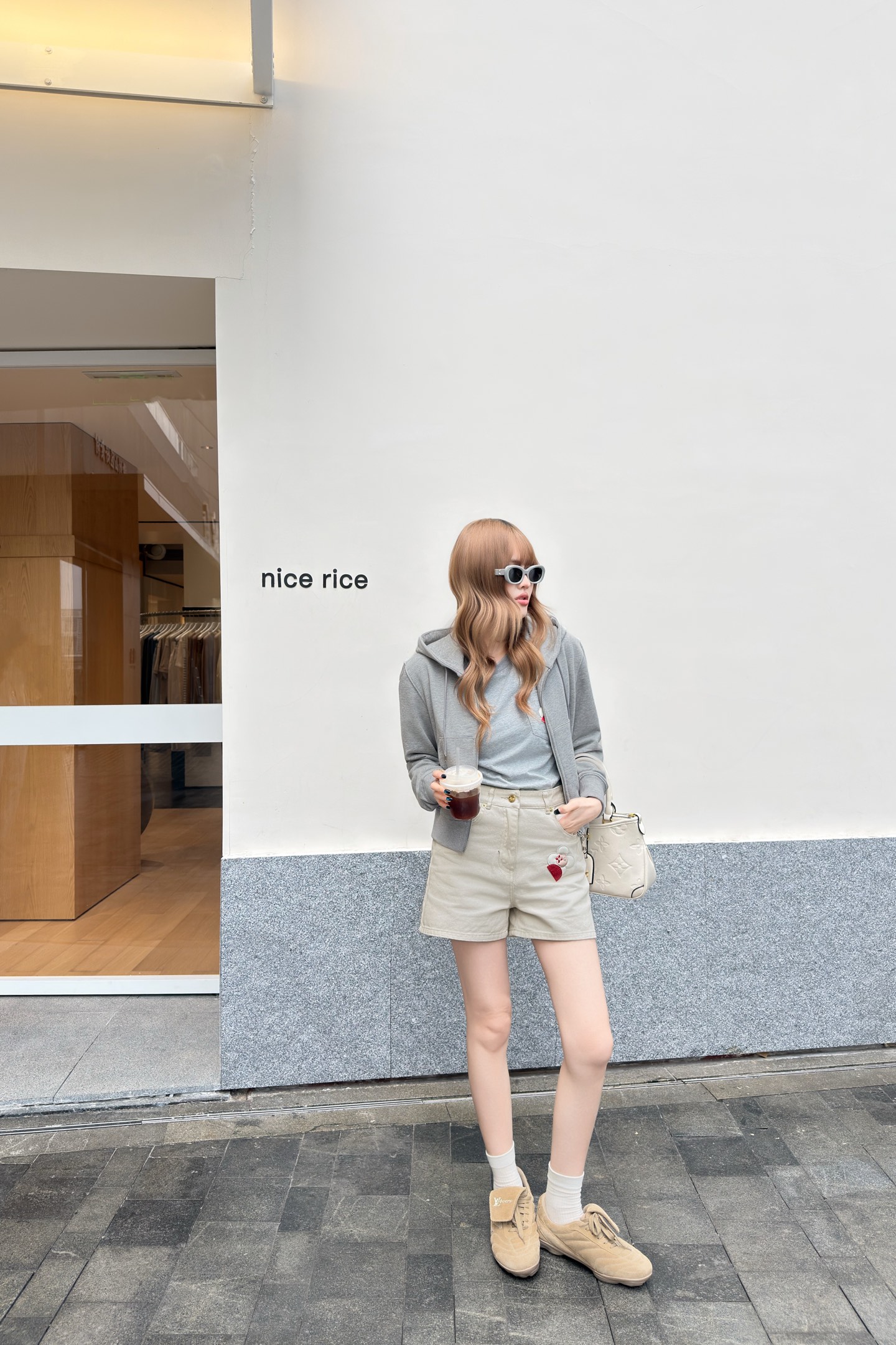 NO:753944,One set has,,19860909一套有,,,Women's clothing