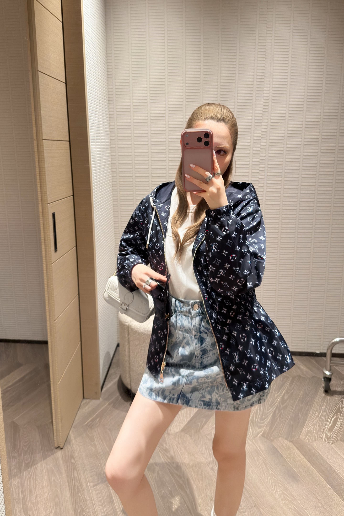 NO:798537,Upper body picture,,19860909上身图,,,Women's clothing