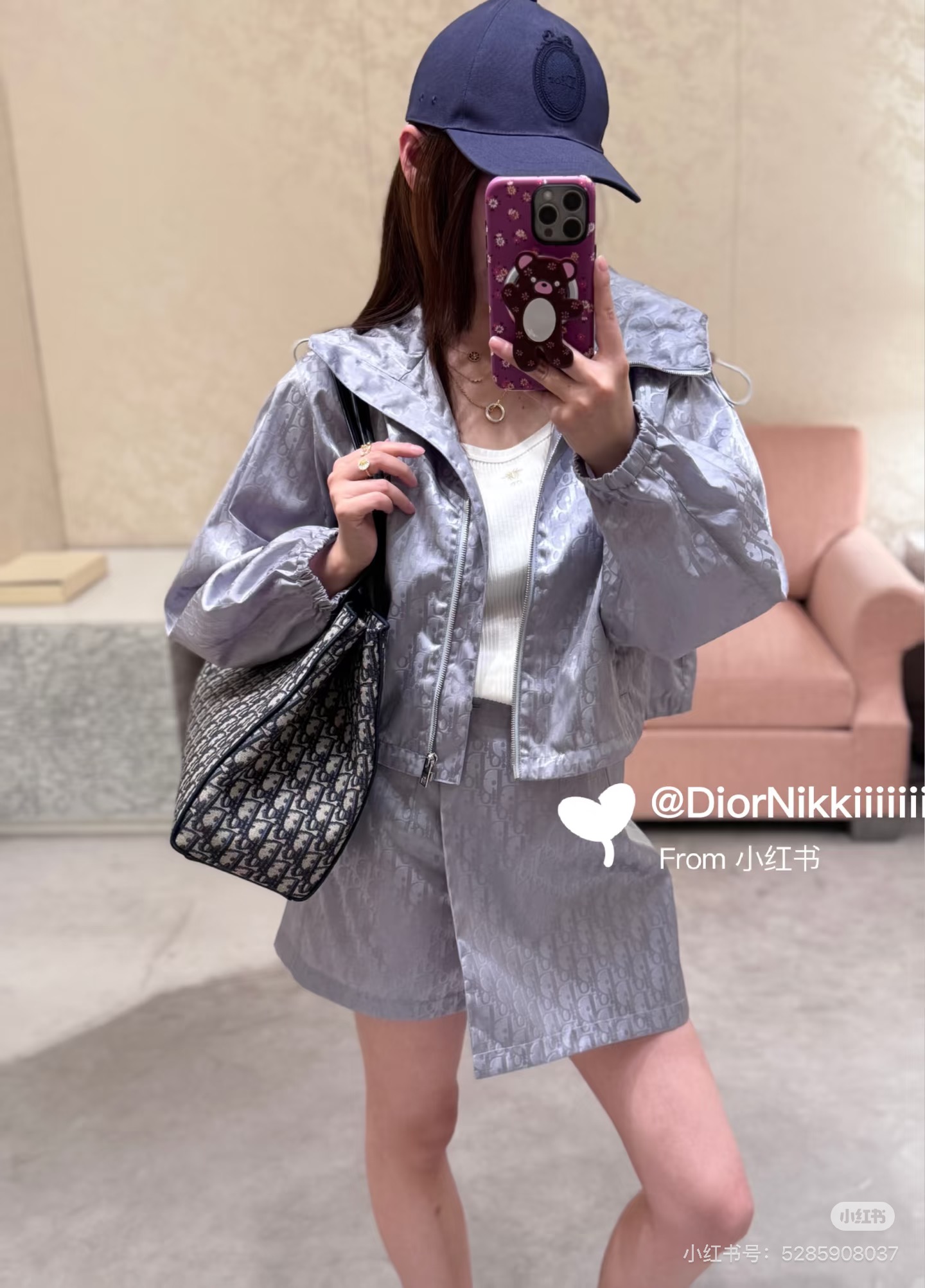 NO:807716,,,19860909,,,Women's clothing