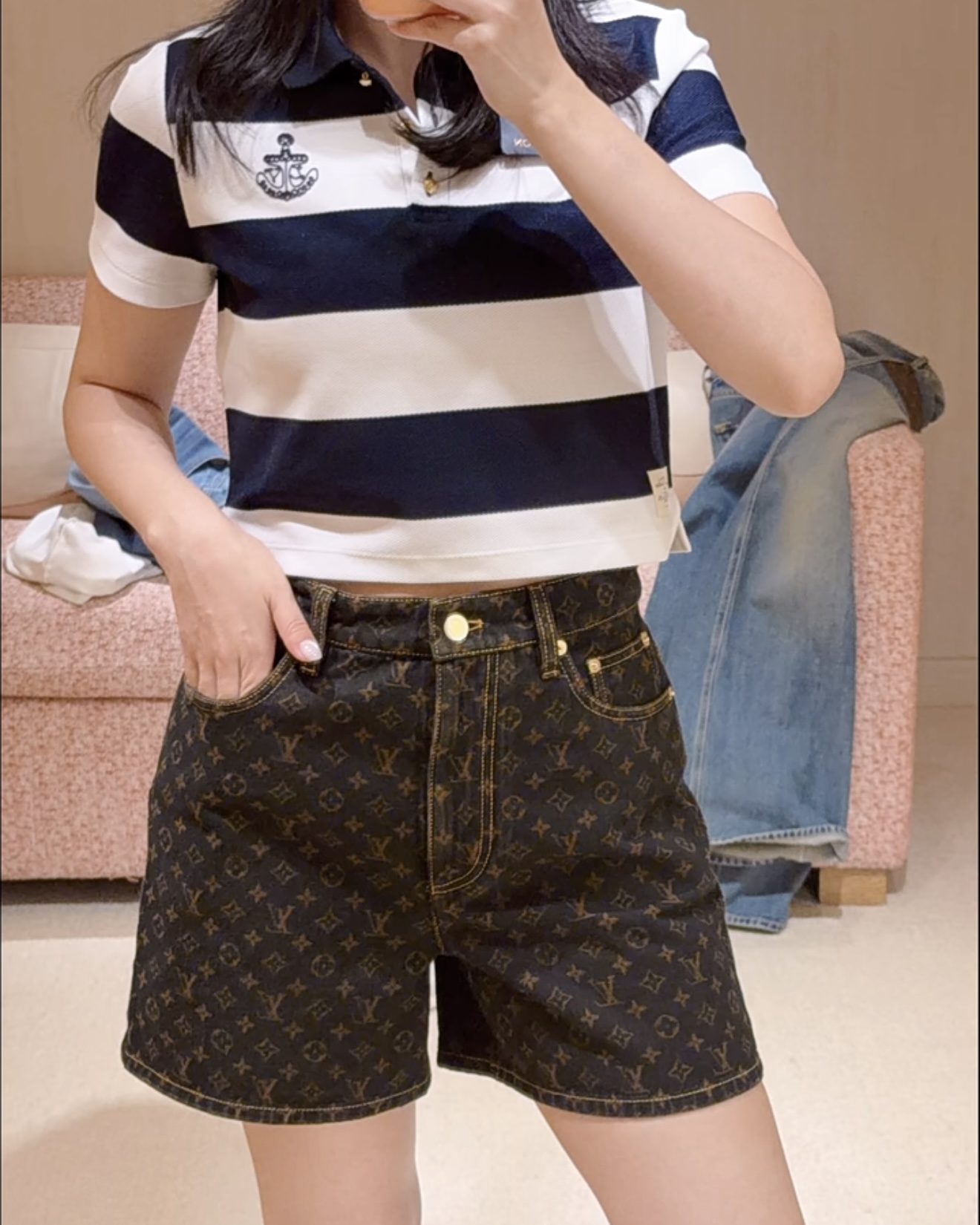 NO:823904,,,19860909,,,Women's clothing