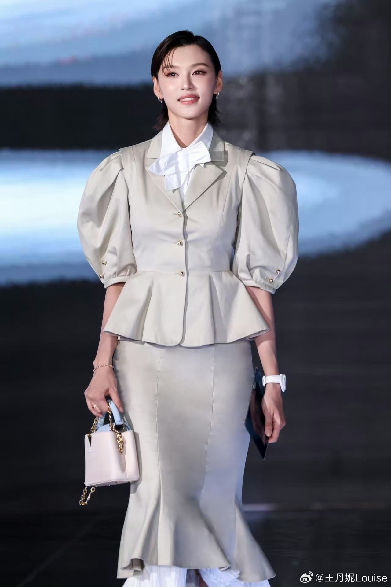 NO:893544,One set has,,19860909一套有,,,Women's clothing