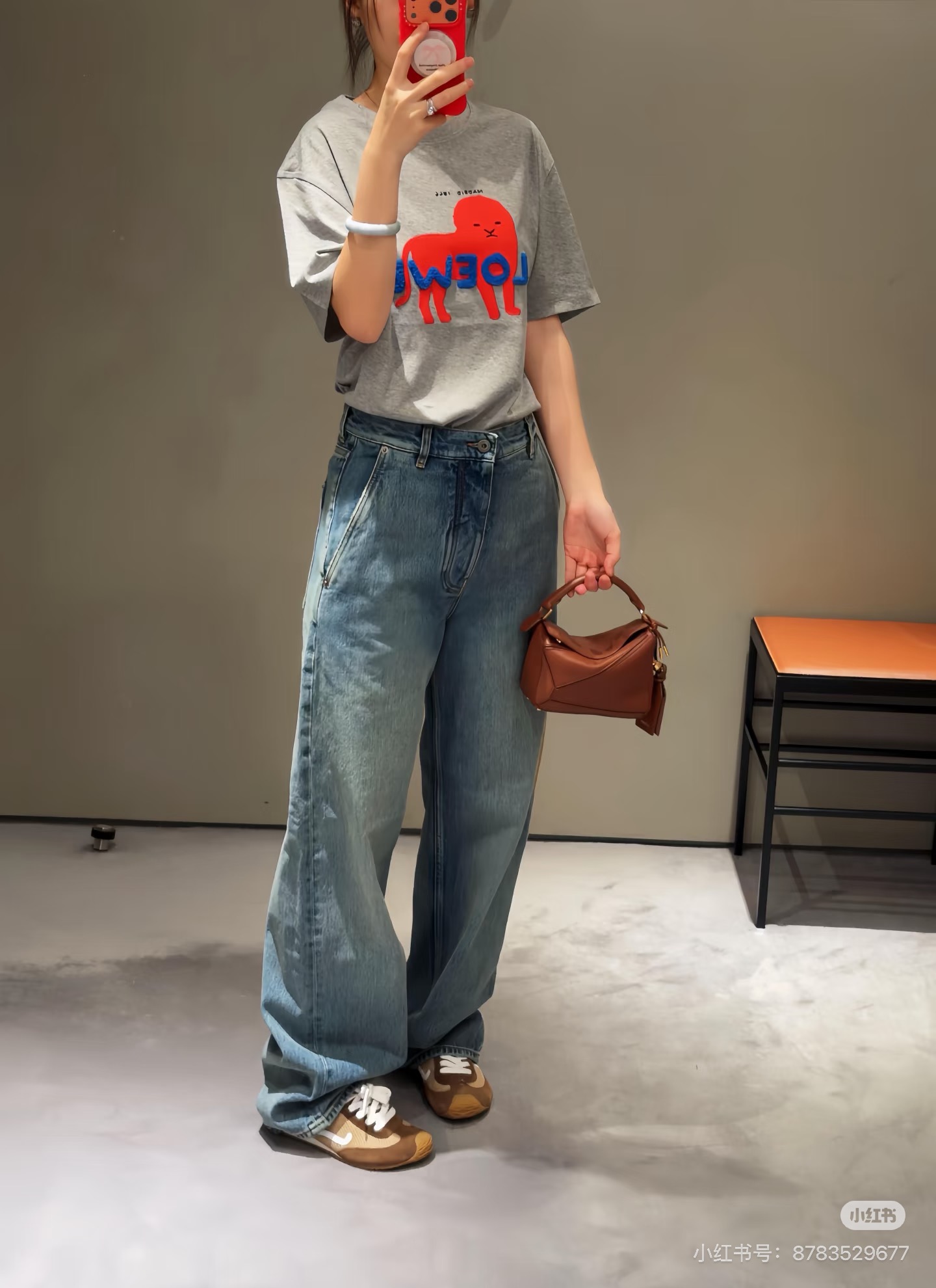 NO:905913,,,19860909,,,Women's clothing