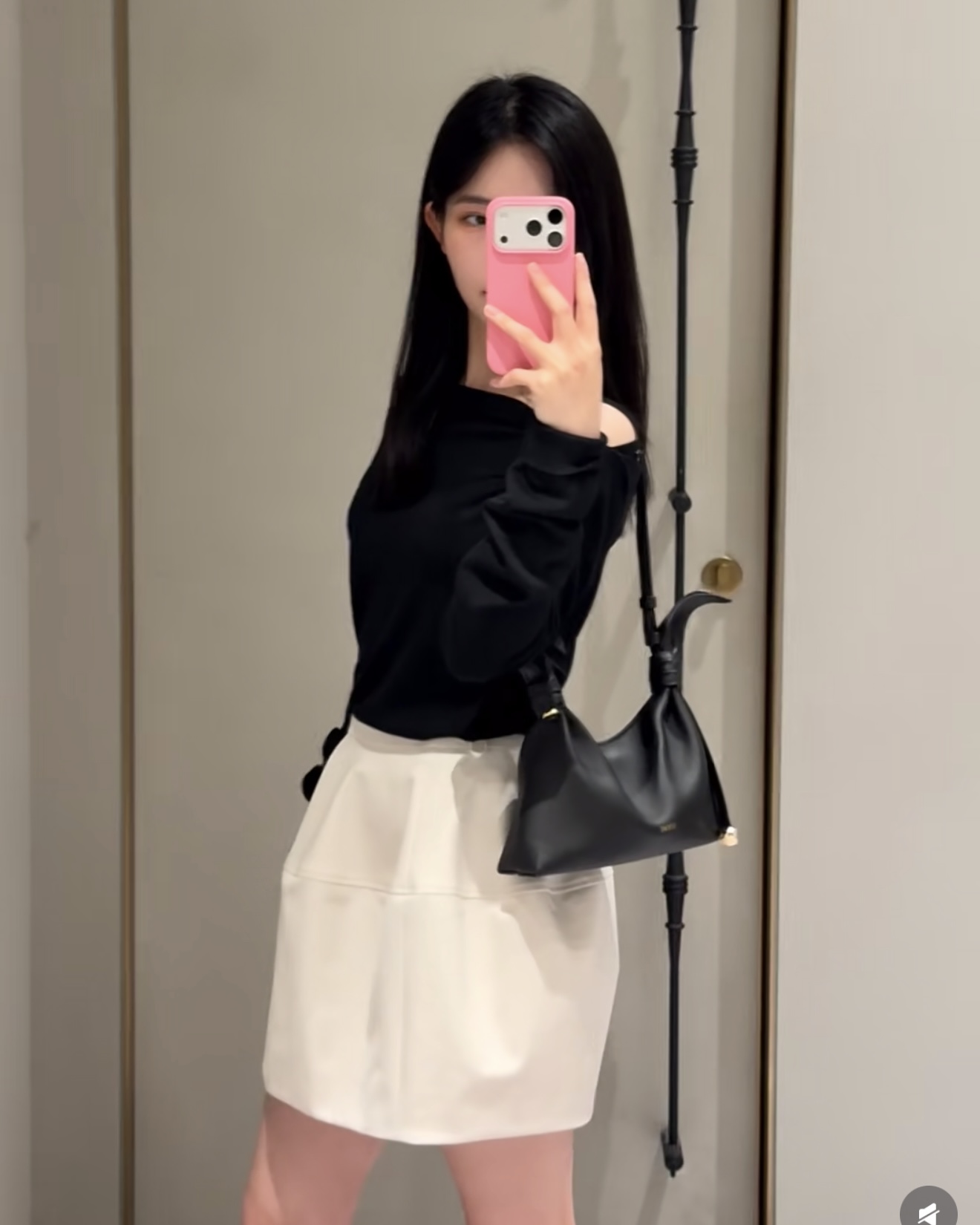 NO:905298,,,19860909,,,Women's clothing