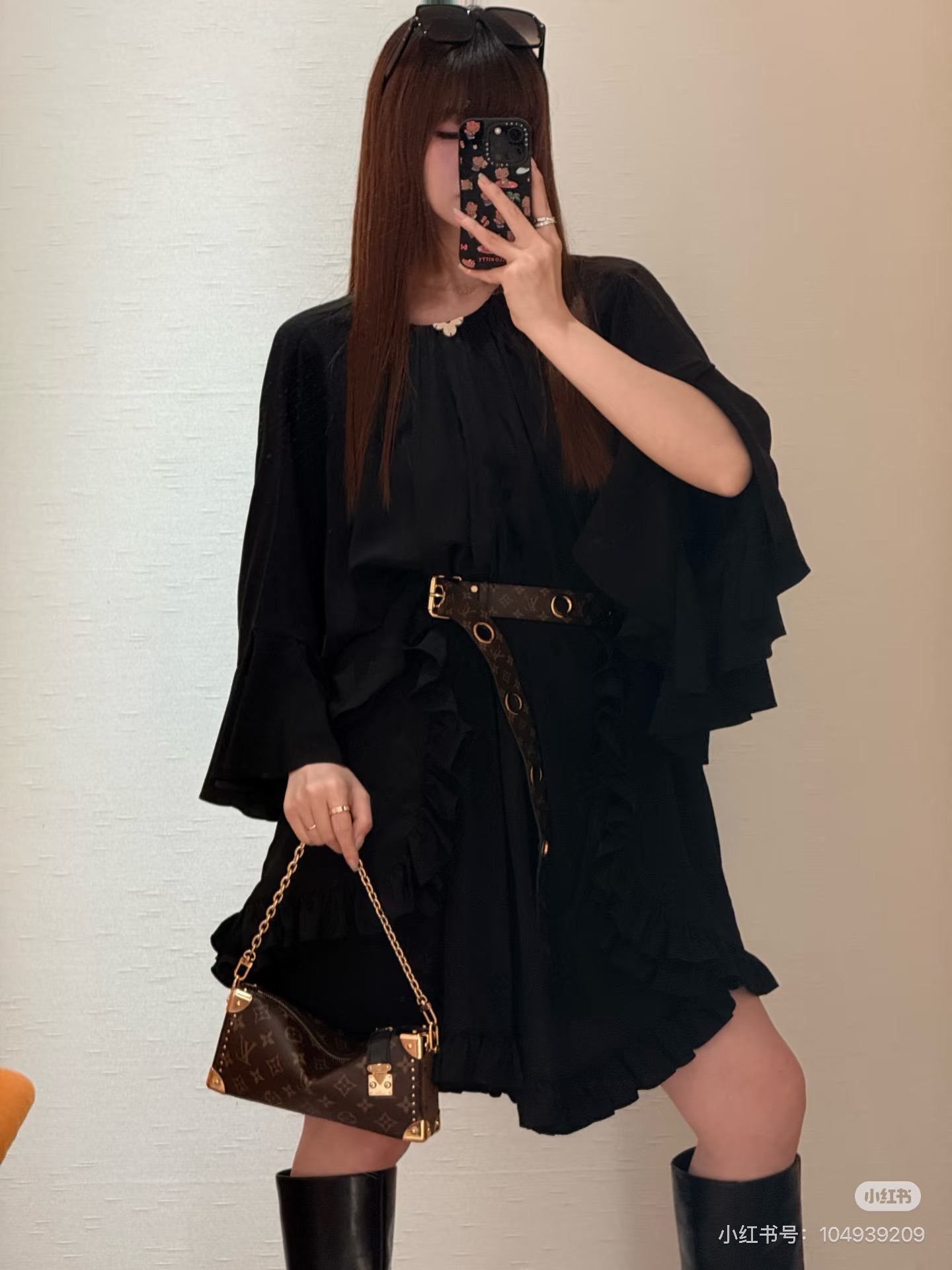 NO:912029,,,19860909,,,Women's clothing