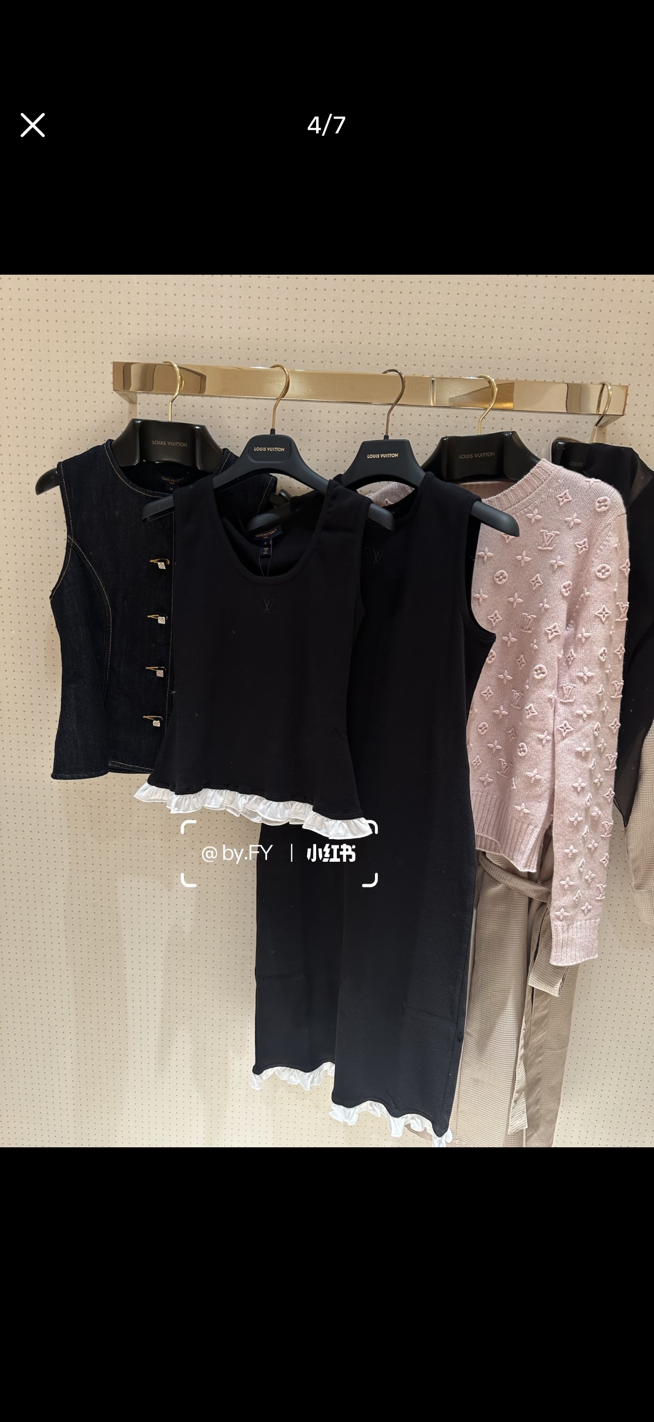 NO:923982,,,19860909,,,Women's clothing