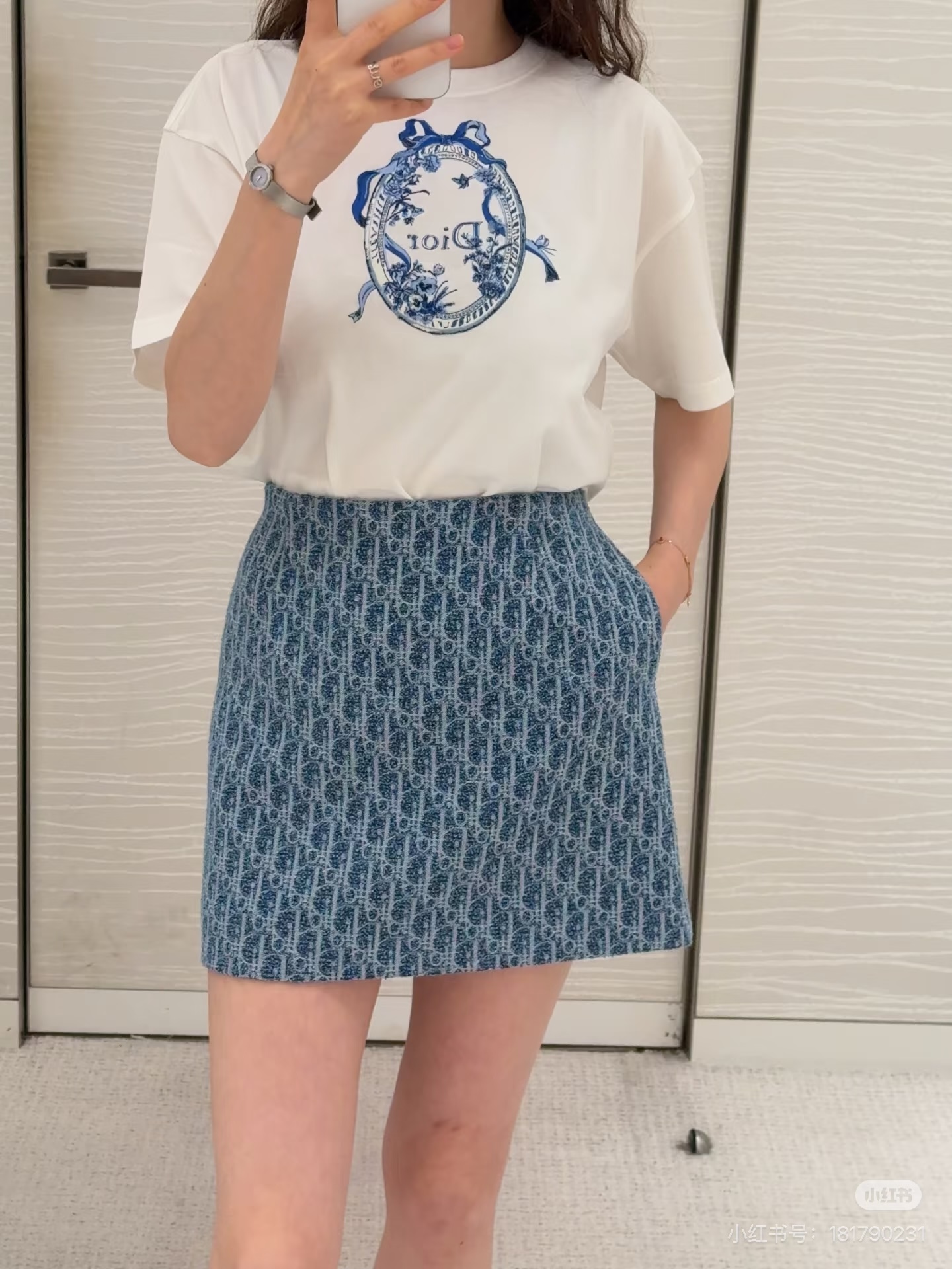 NO:924313,,,19860909,,,Women's clothing