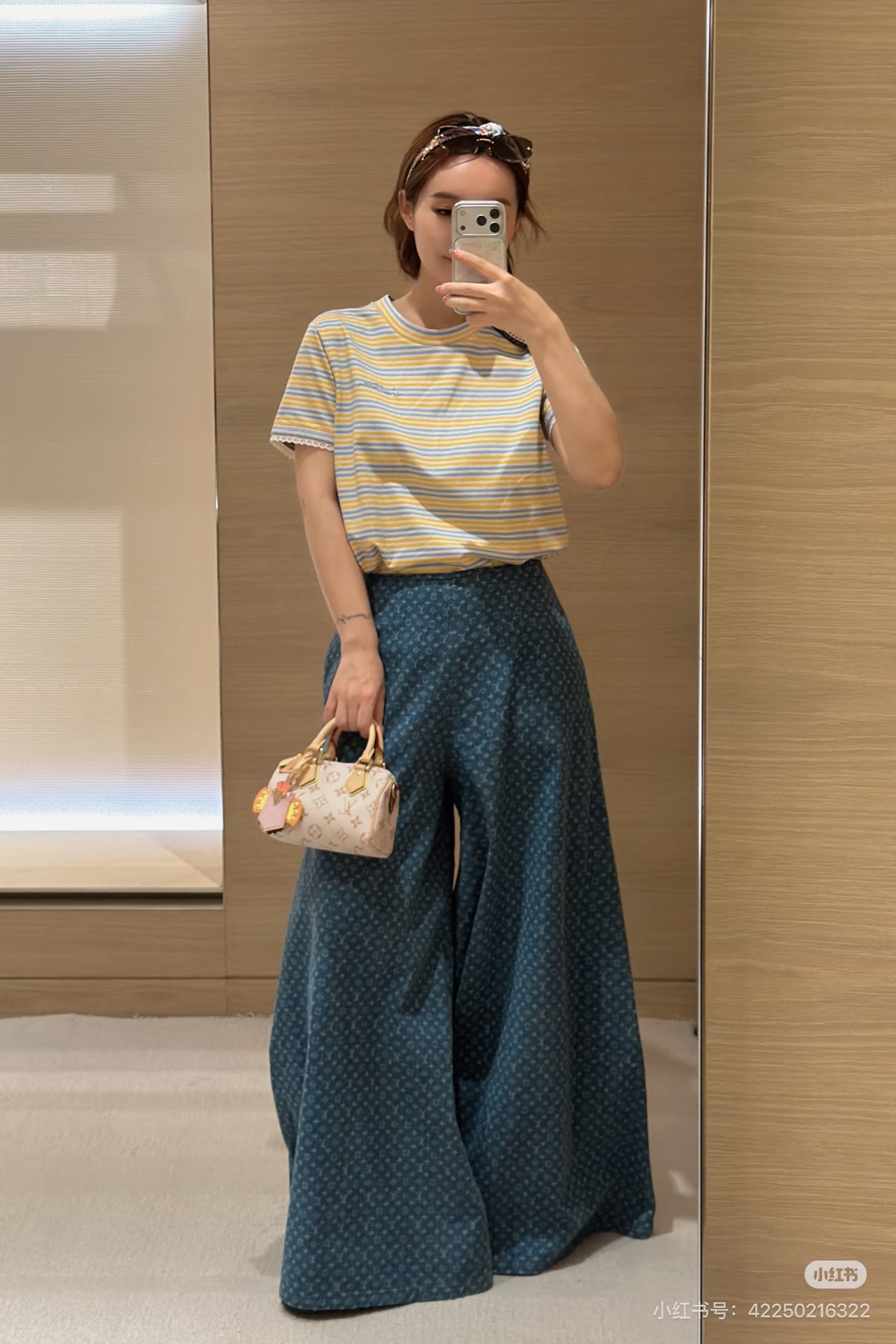NO:926267,,,19860909,,,Women's clothing