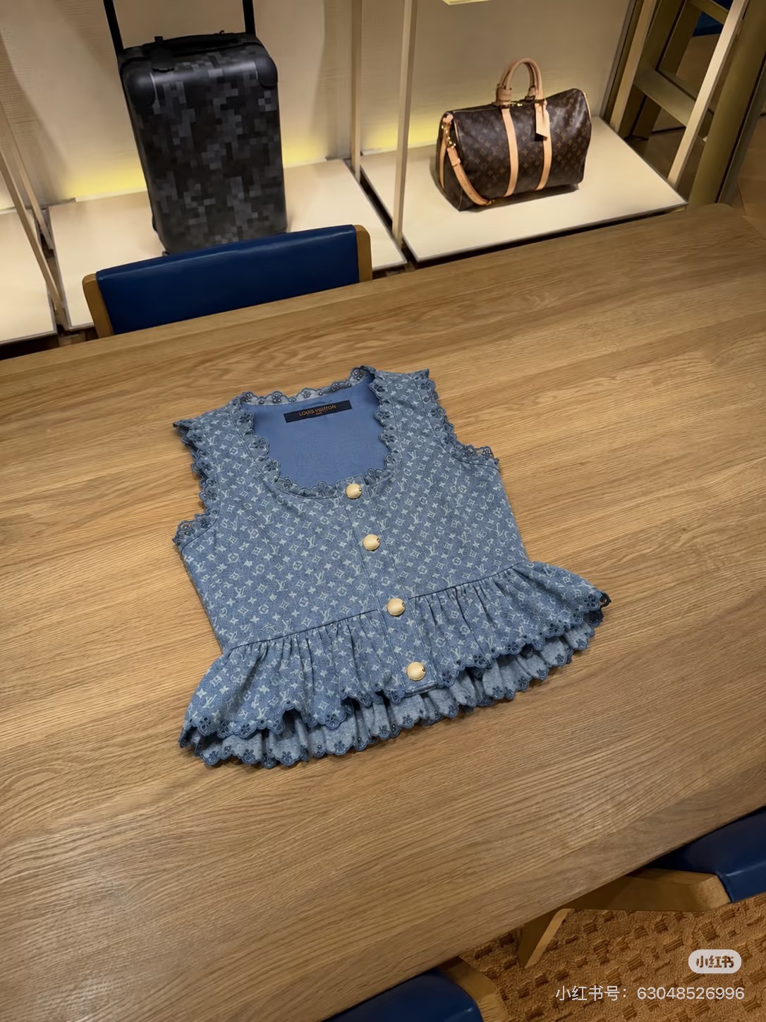 NO:925338,,,19860909,,,Women's clothing