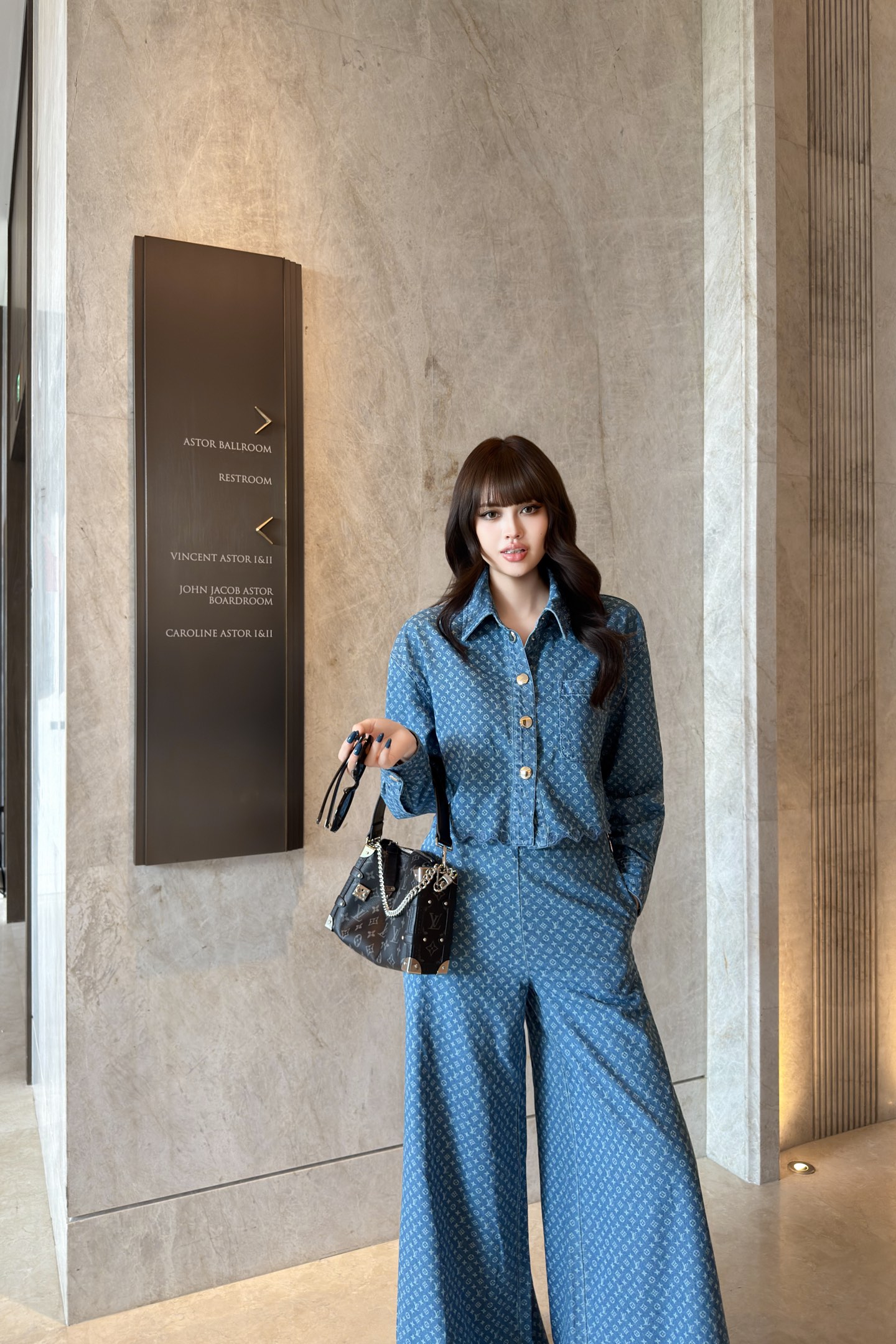 NO:926246,One set has,,19860909一套有,,,Women's clothing