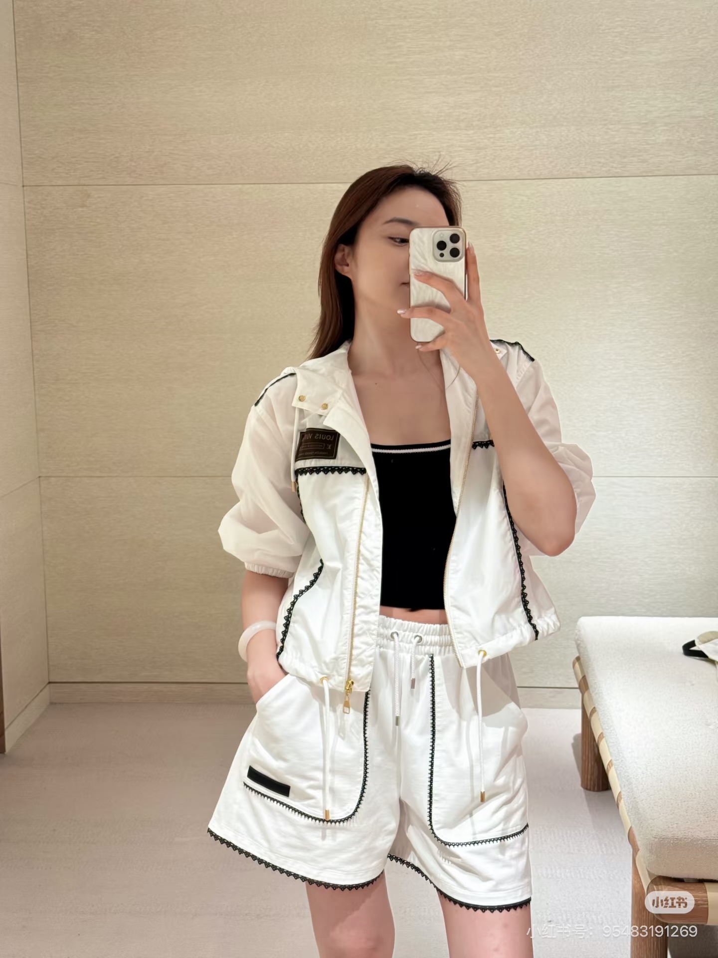 NO:929143,,,19860909,,,Women's clothing