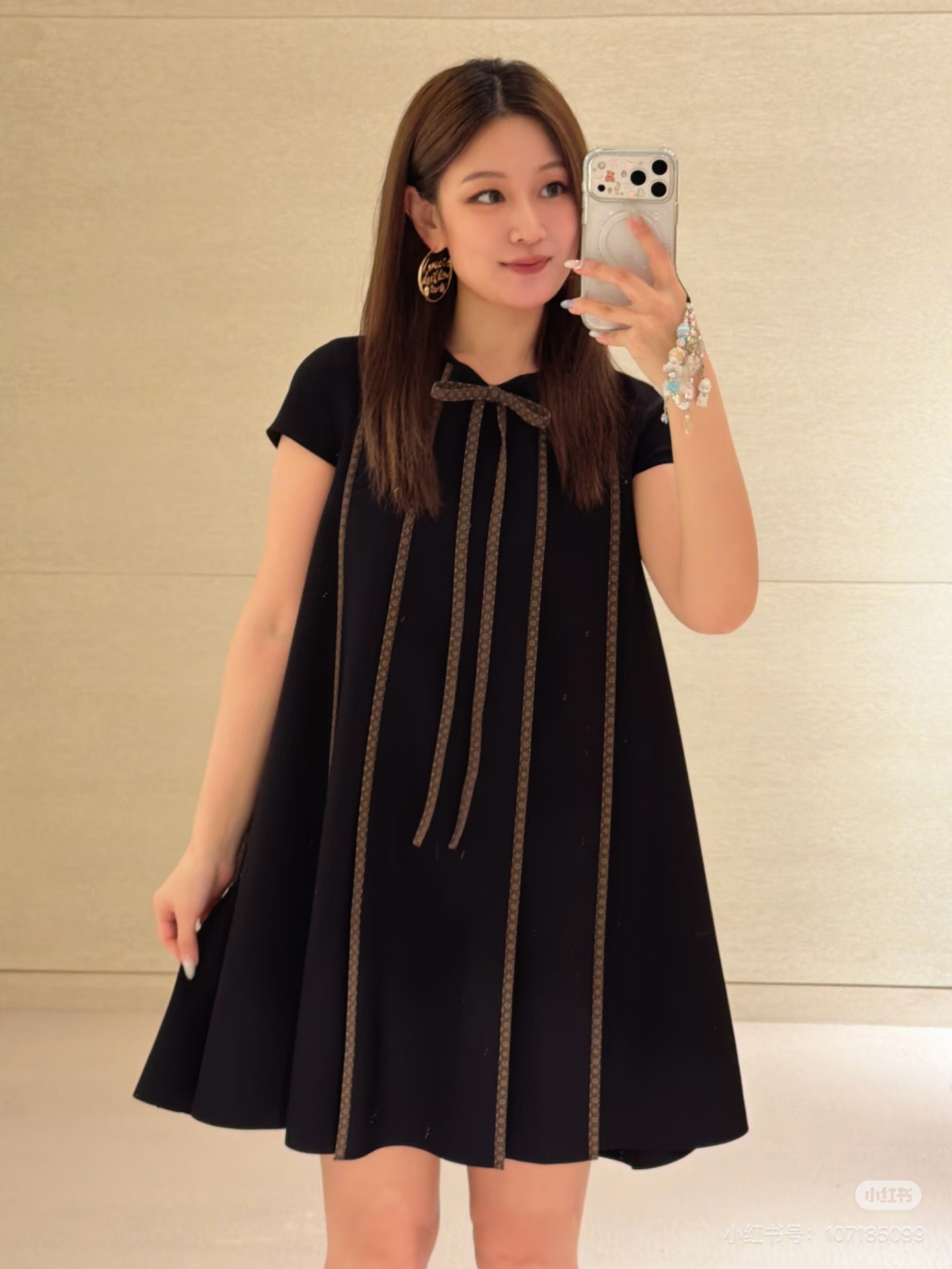 NO:931464,,,19860909,,,Women's clothing