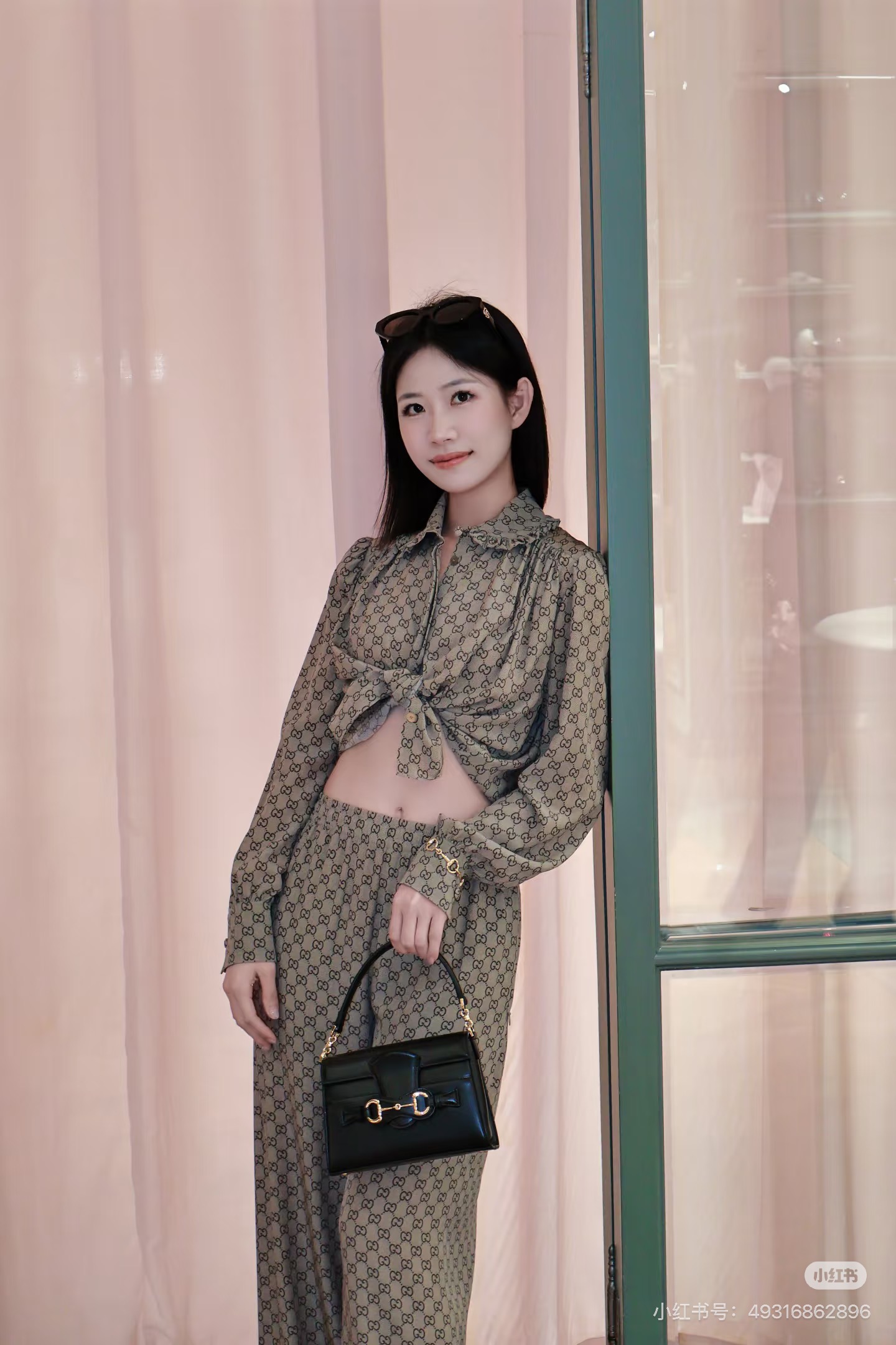 NO:947394,,,19860909,,,Women's clothing
