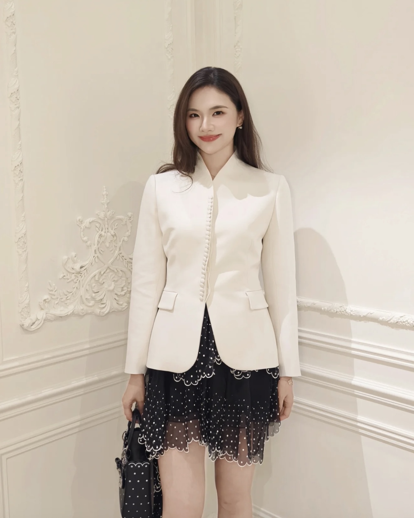 NO:951100,,,19860909,,,Women's clothing