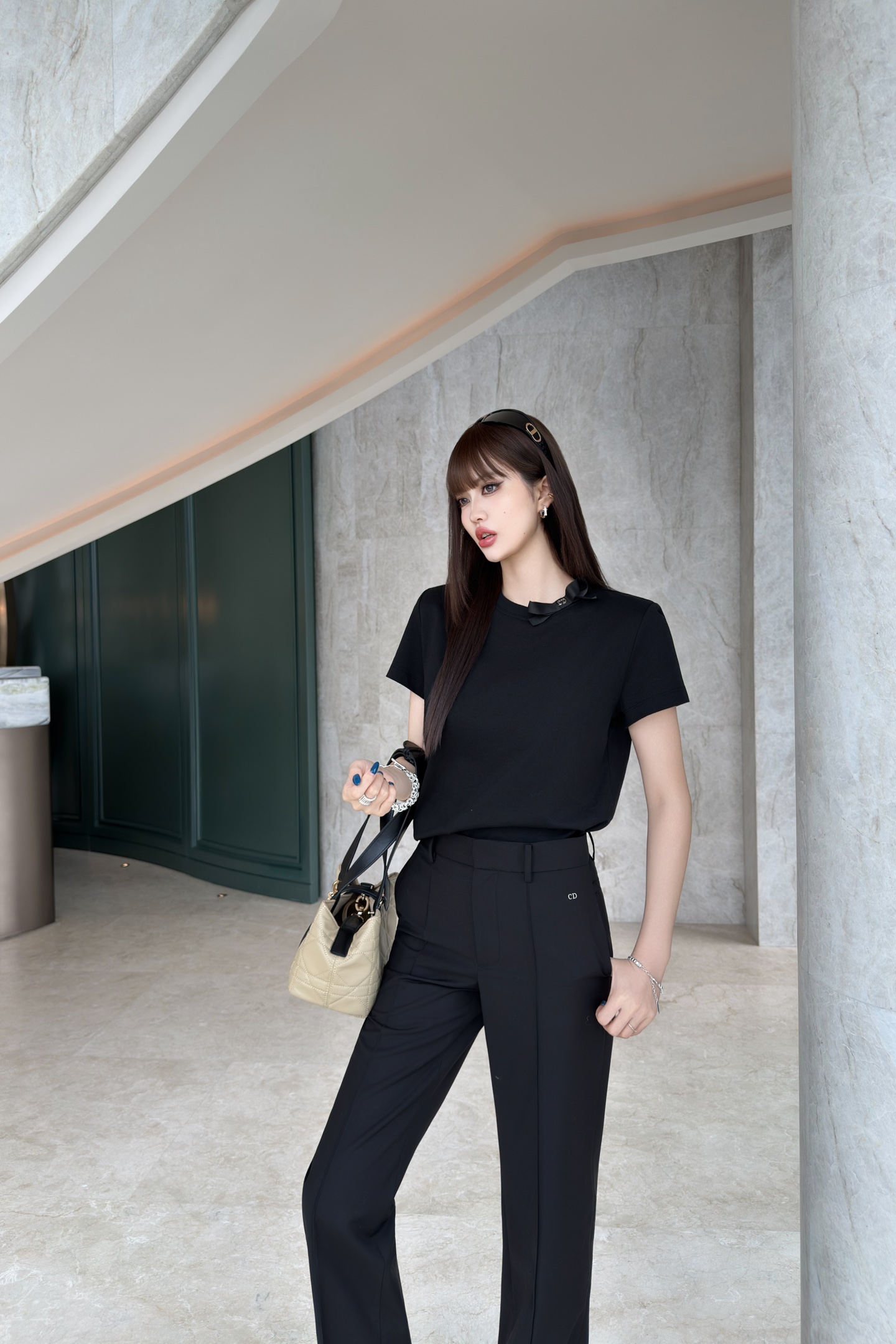 NO:957248,One set has,,19860909一套有,,,Women's clothing